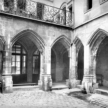 Temple des Billettes ancien couvent des Carmes-Billettes