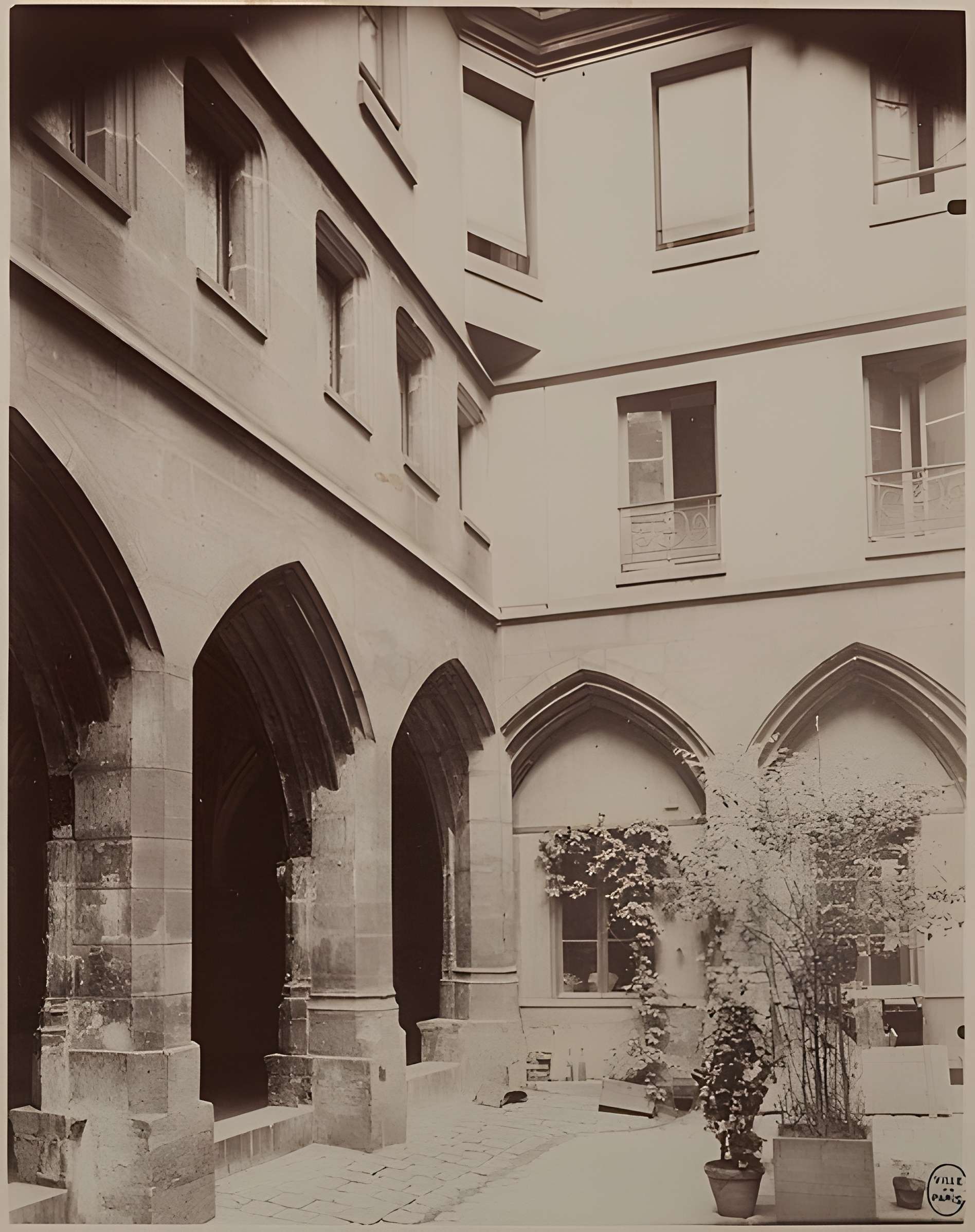 Temple des Billettes (ancien couvent des Carmes-Billettes)