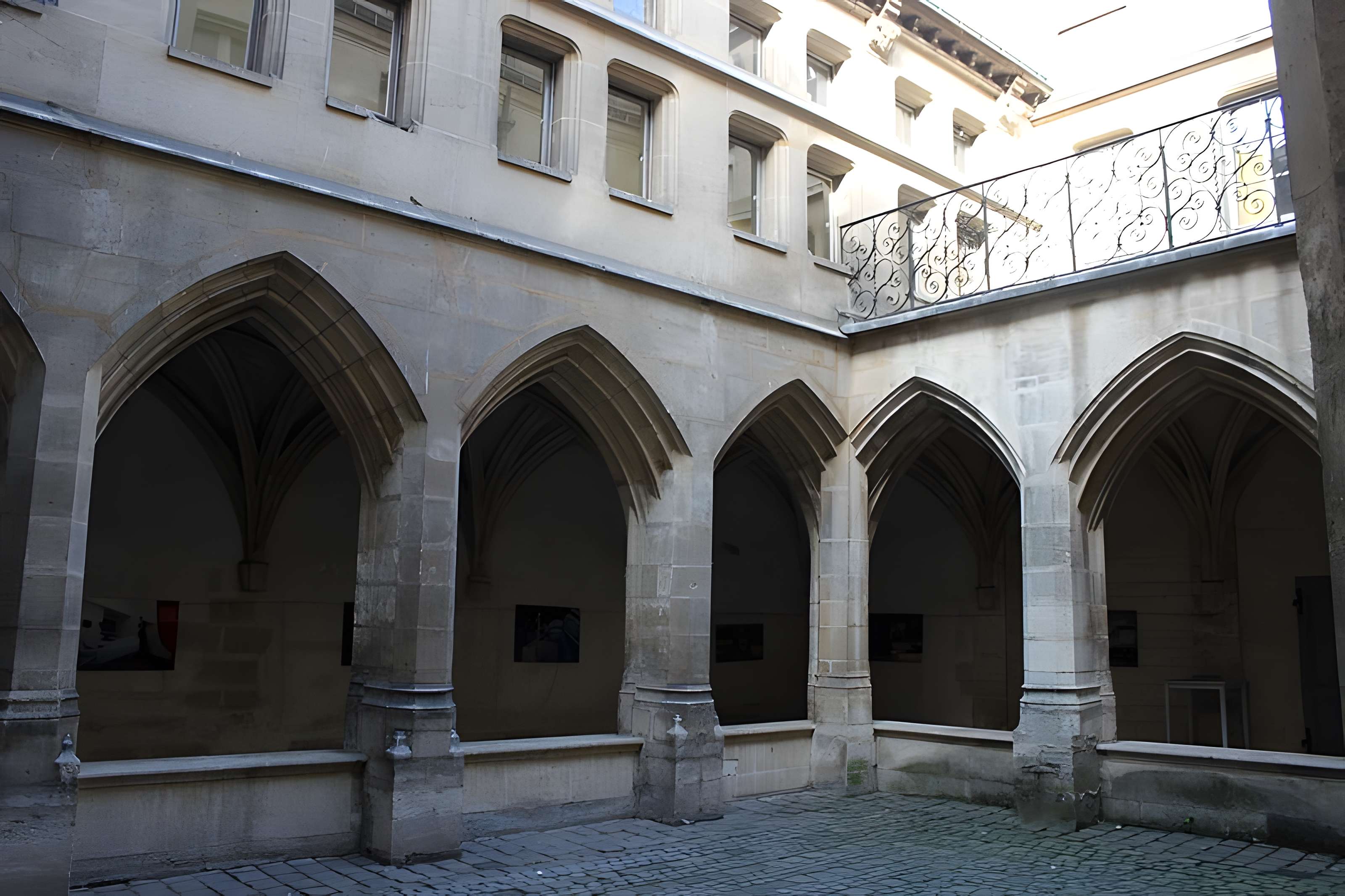 Temple des Billettes (ancien couvent des Carmes-Billettes)