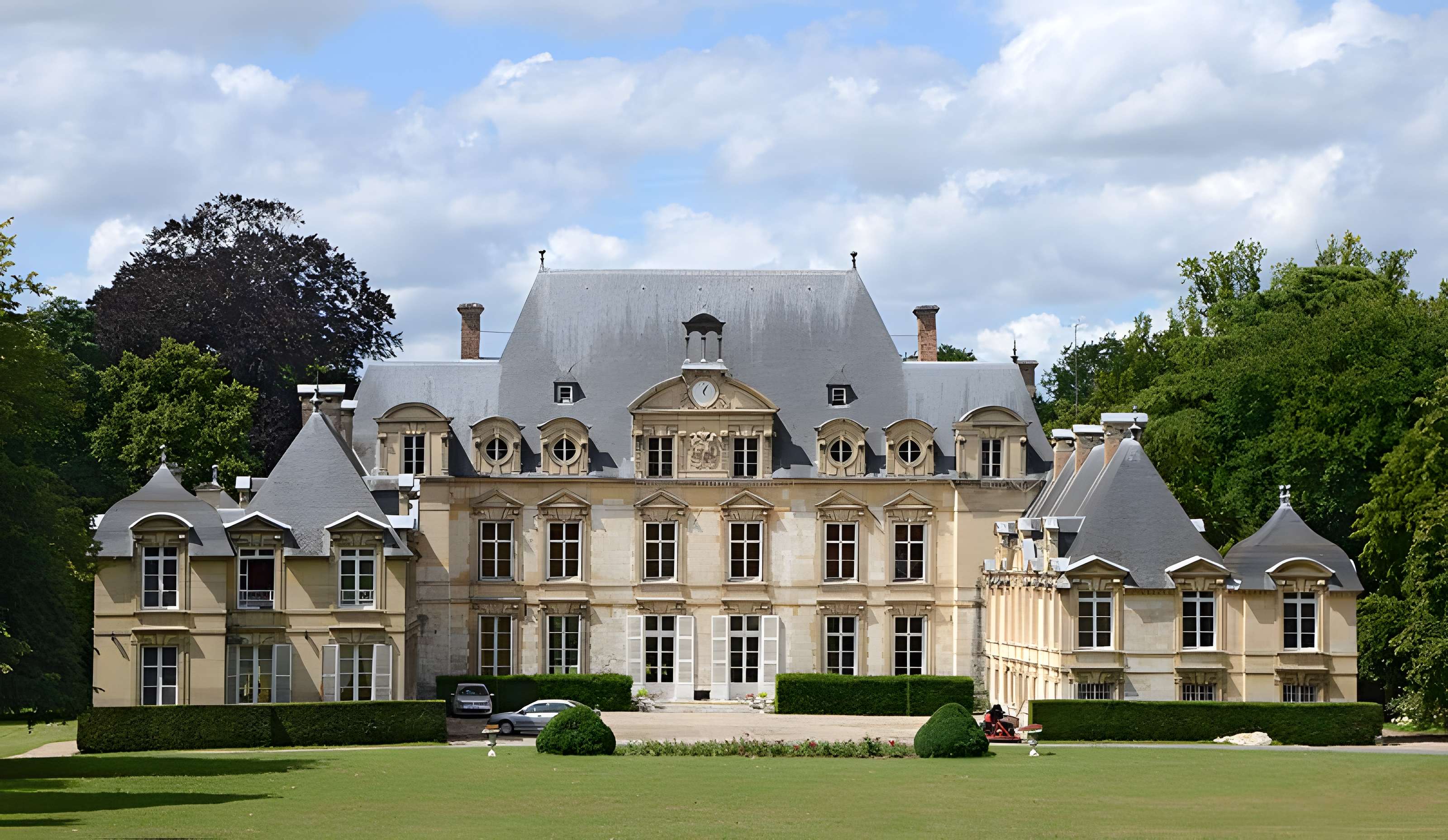 Château de la Rivière-Bourdet 