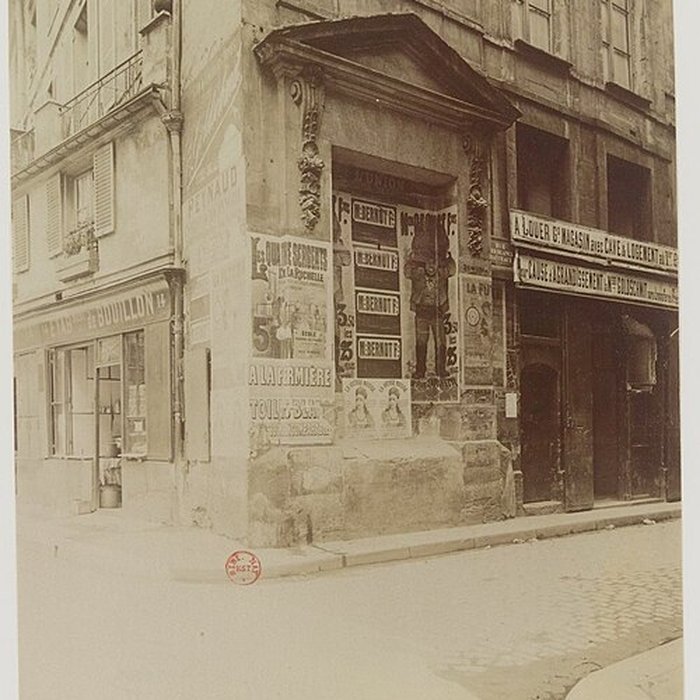 Photo de Fontaine des Guillemites à Paris