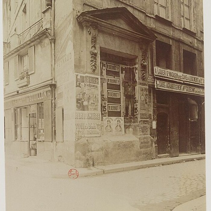Photo de Fontaine des Guillemites à Paris