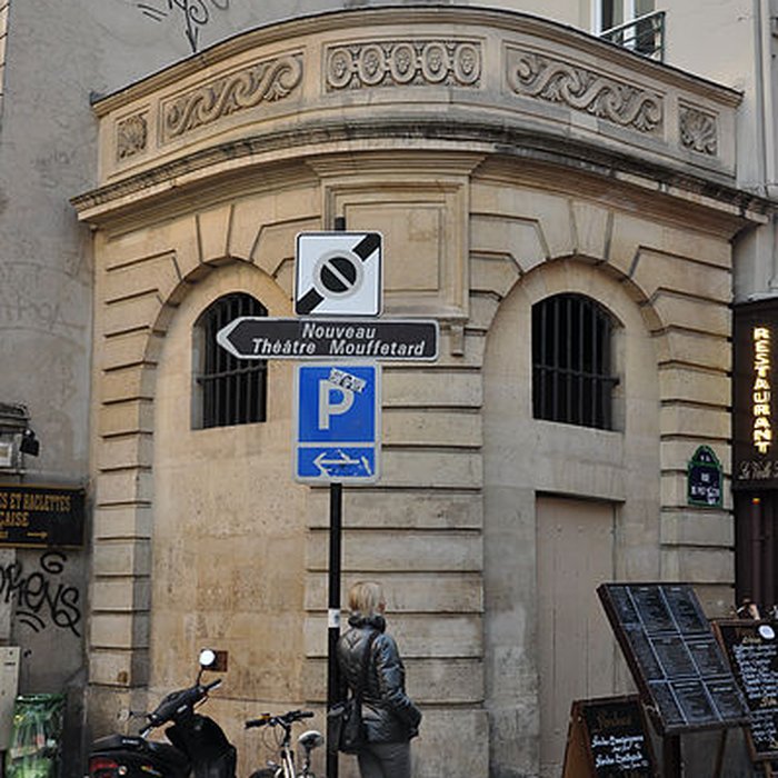 Photo de Fontaine du Pot-de-Fer à Paris