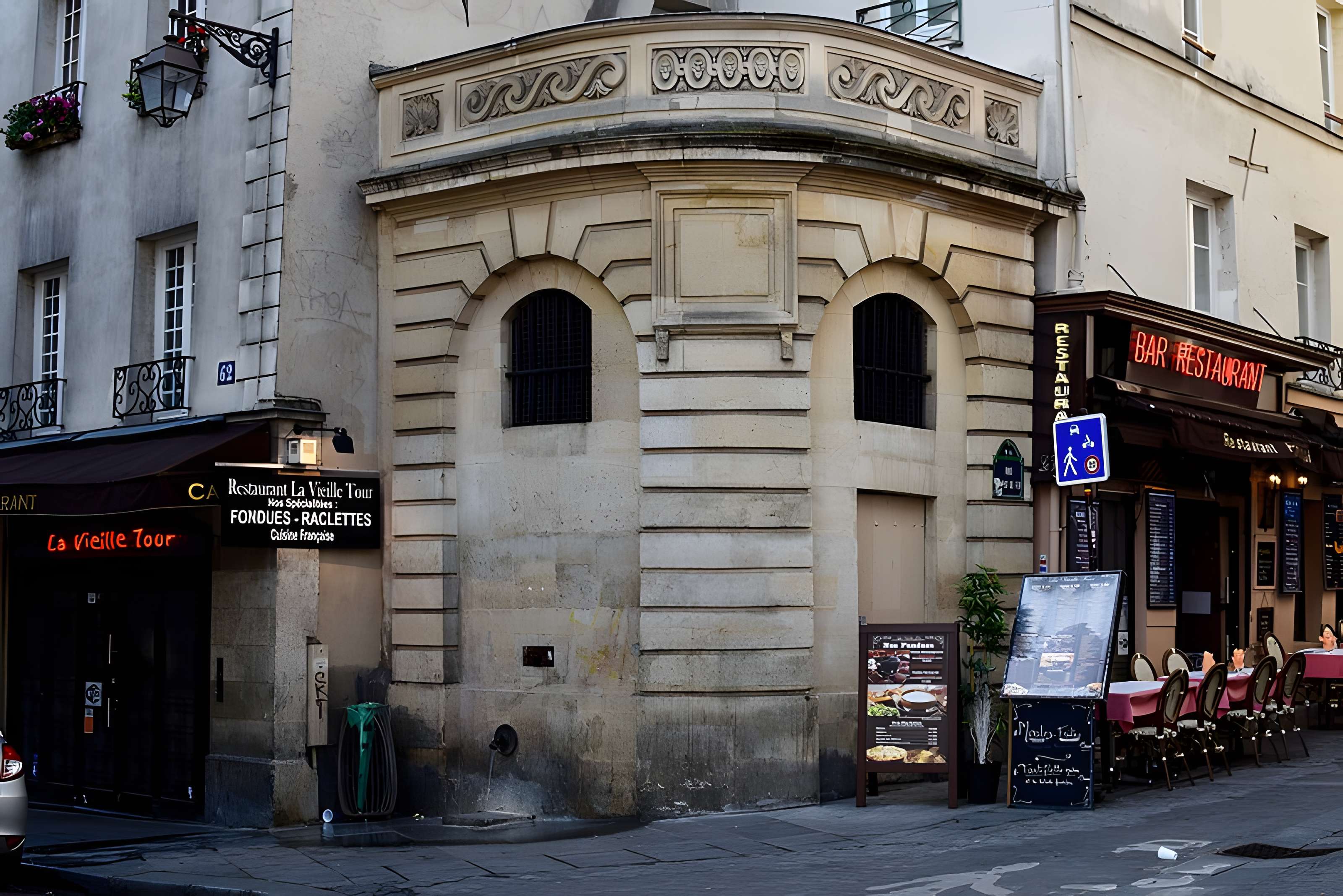 Fontaine du Pot-de-Fer à Paris