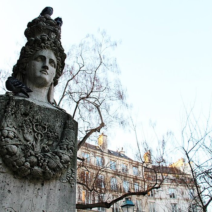 Photo de Fontaine du Marché-aux-Carmes à Paris