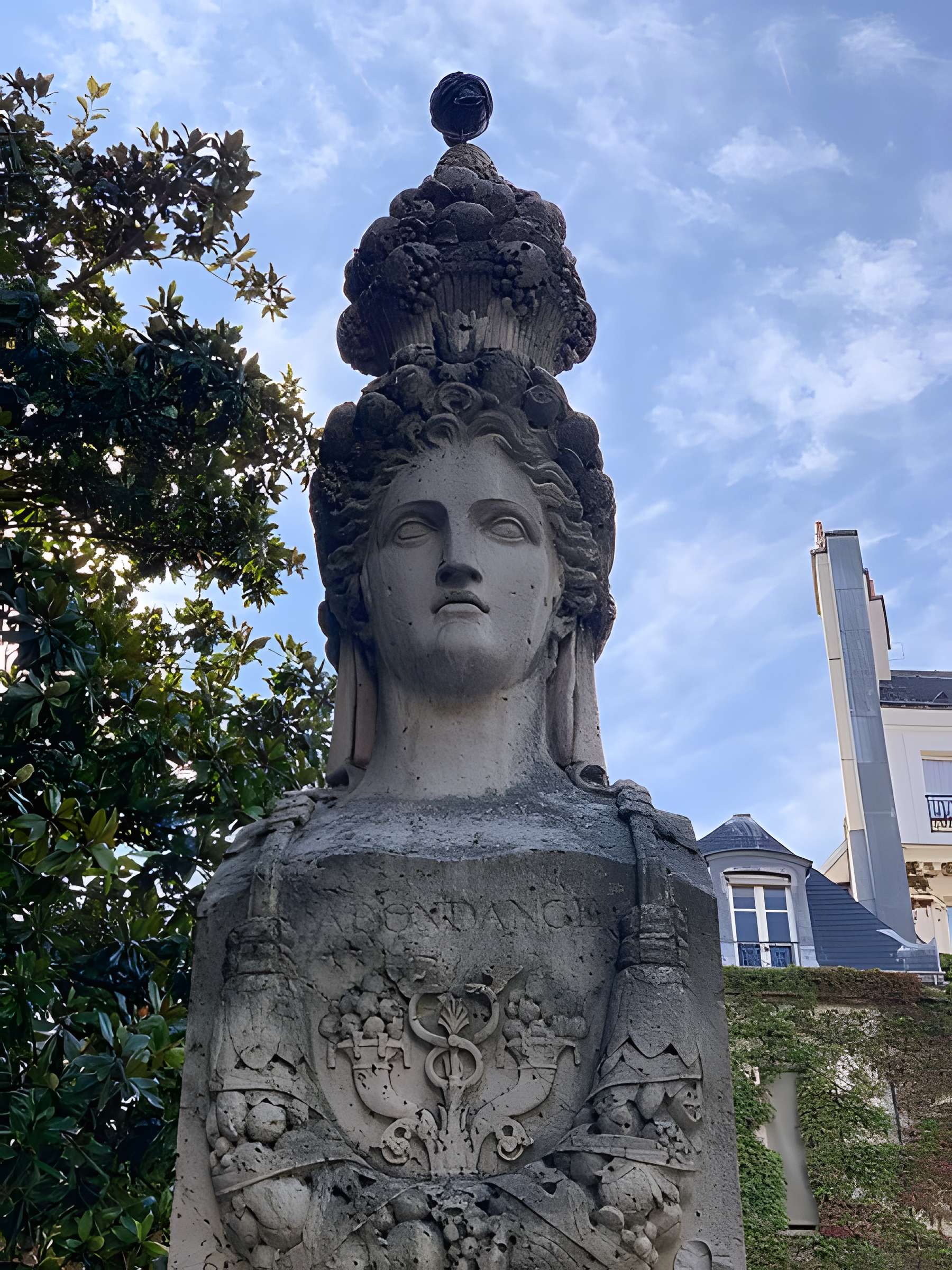 Fontaine du Marché-aux-Carmes à Paris