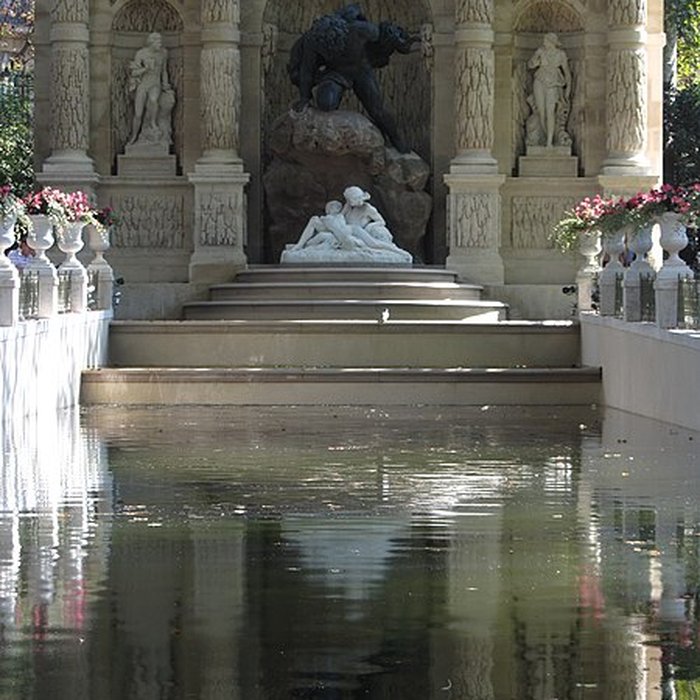 Photo de Fontaine Médicis à Paris