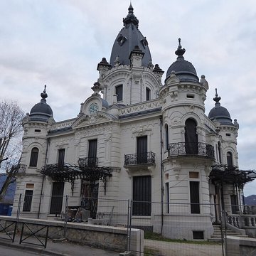 Château de la Roche du Roi