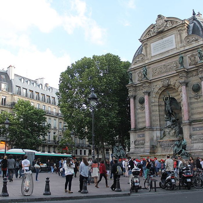 Photo de Fontaine Saint-Michel à Paris