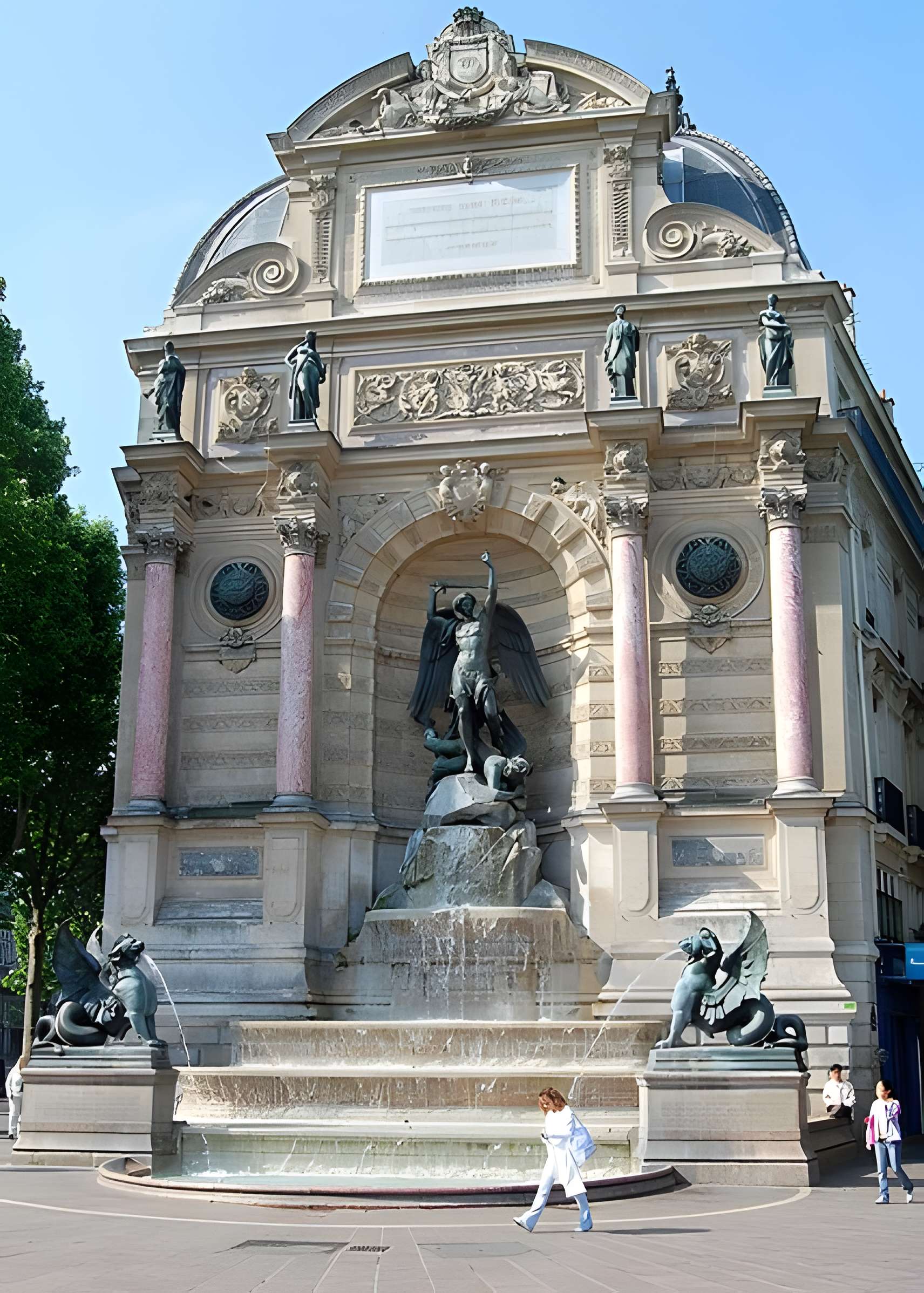 Fontaine Saint-Michel à Paris