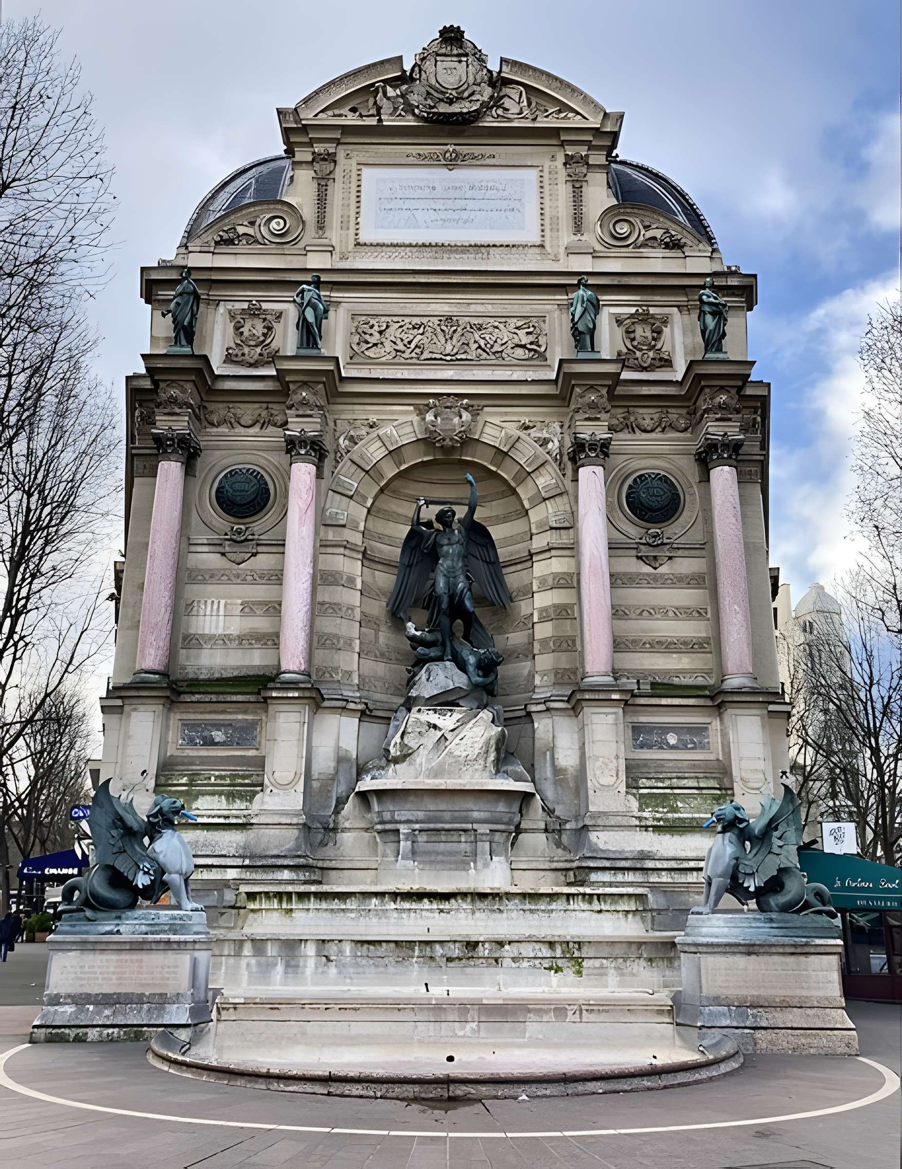 Fontaine Saint-Michel à Paris