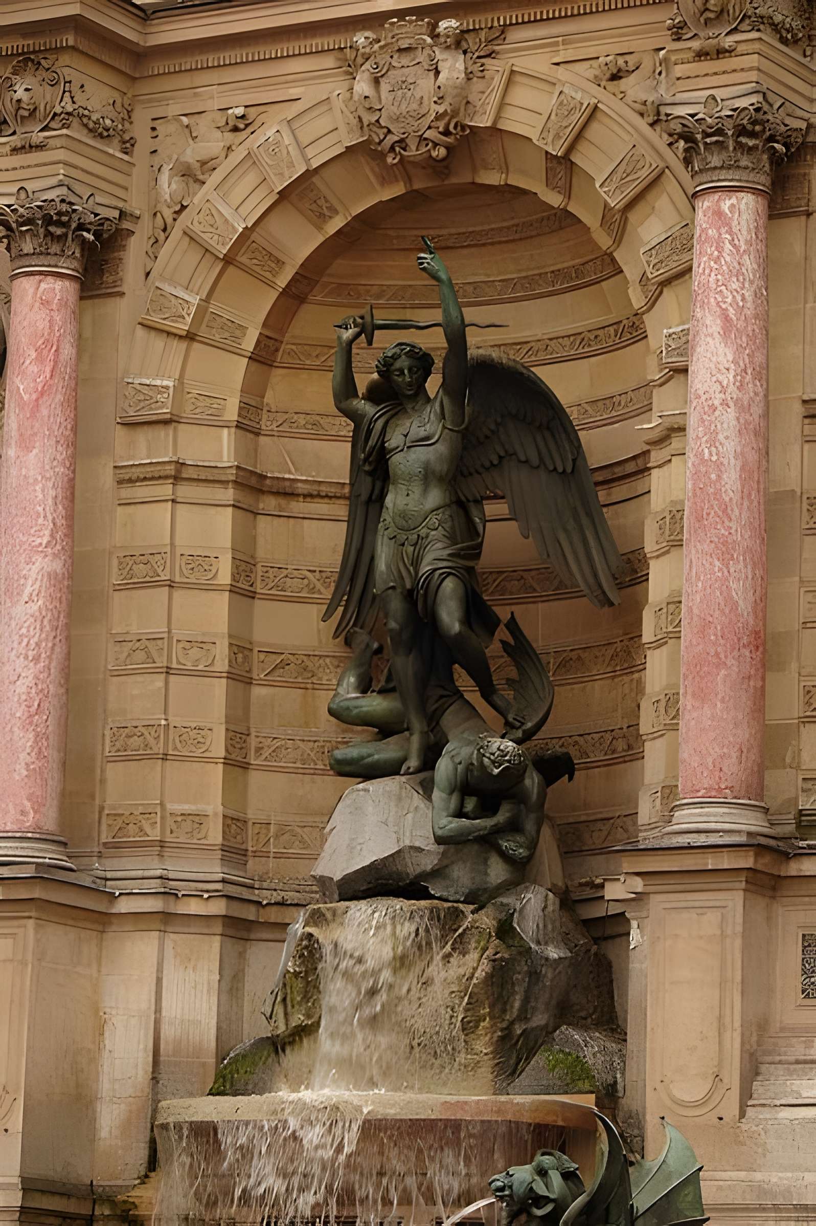 Fontaine Saint-Michel à Paris