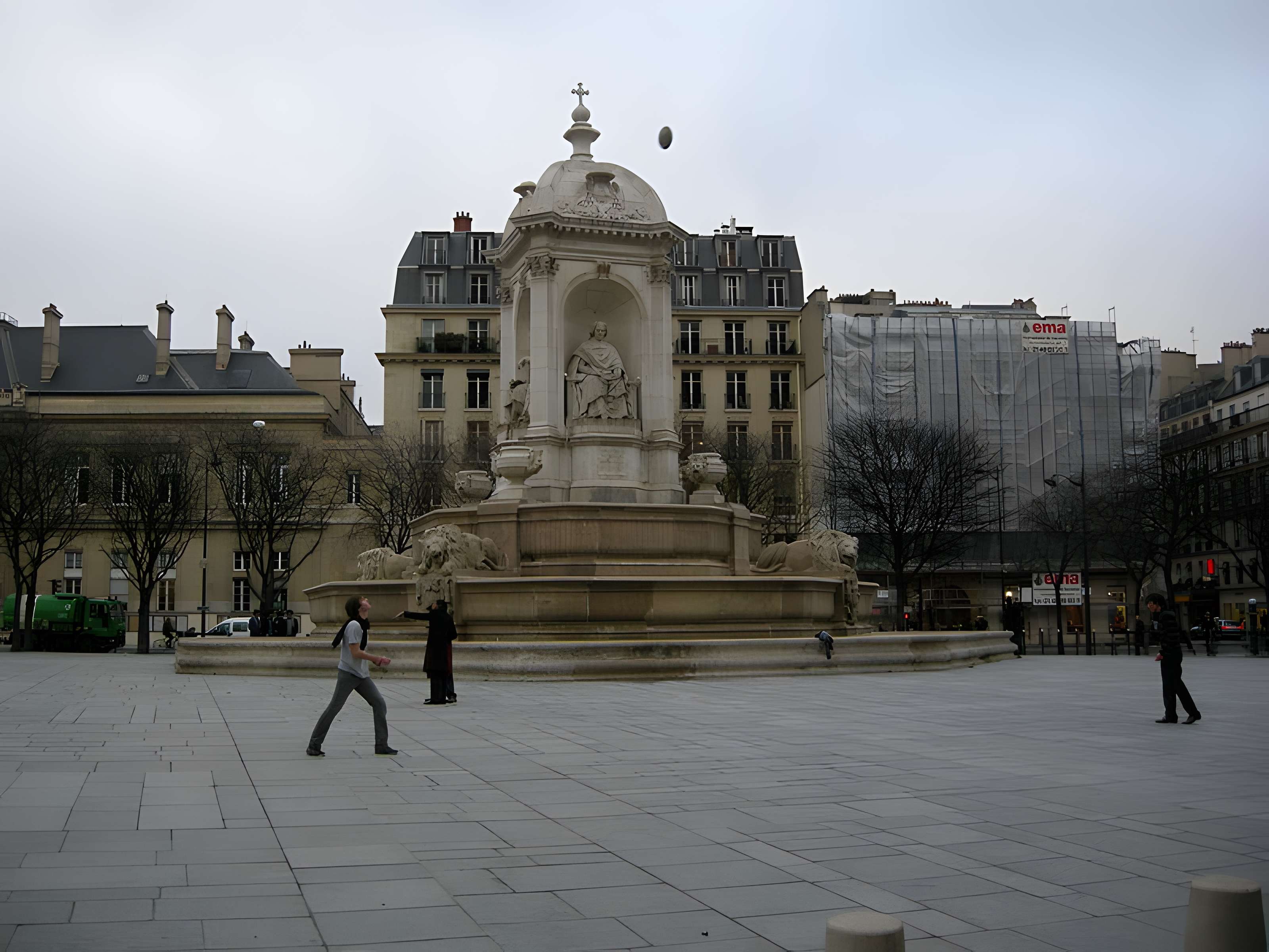 Fontaine Saint-Sulpice à Paris