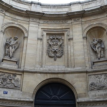 Fontaine des Quatre-Saisons à Paris