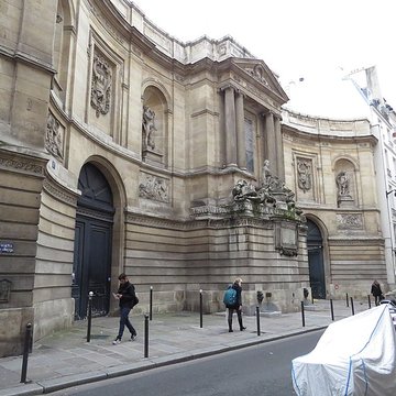 Fontaine des Quatre-Saisons à Paris