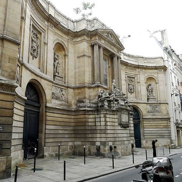 Fontaine des Quatre-Saisons à Paris