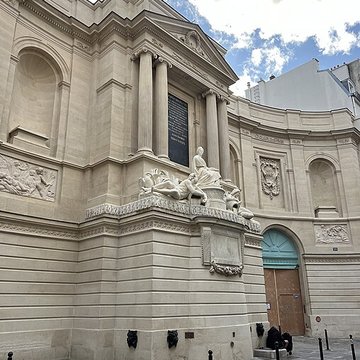 Fontaine des Quatre-Saisons à Paris