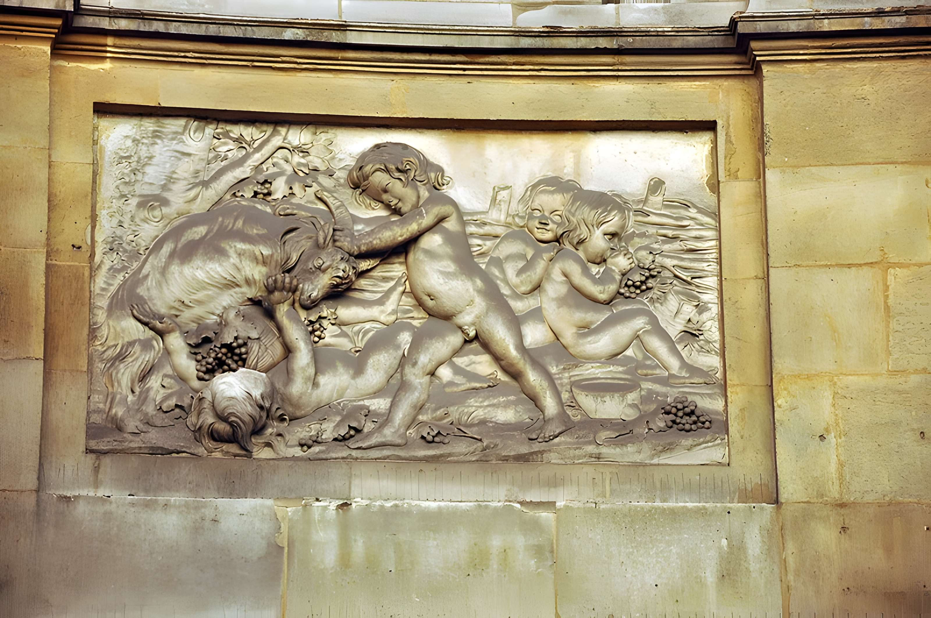 Fontaine des Quatre-Saisons à Paris