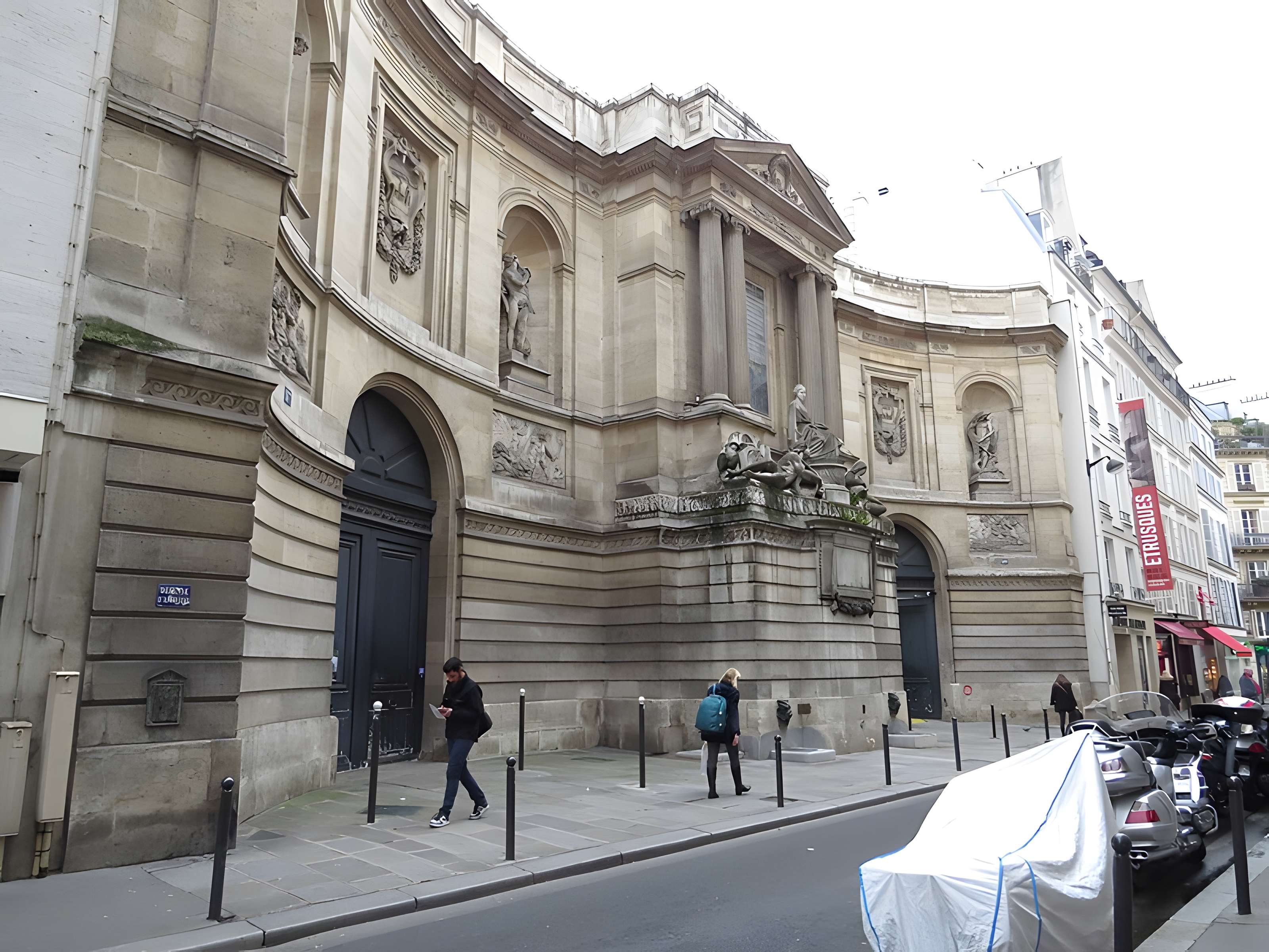 Fontaine des Quatre-Saisons à Paris