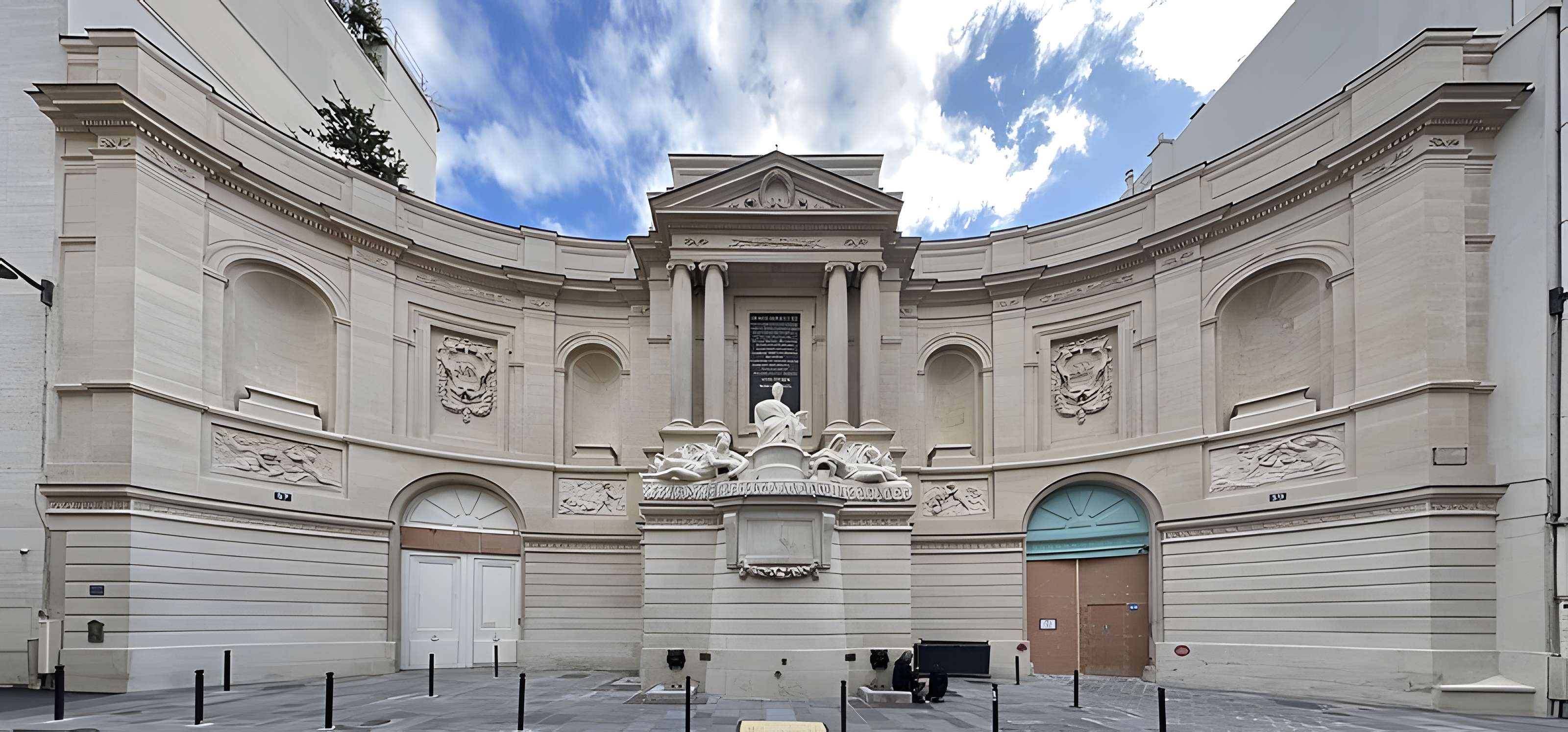 Fontaine des Quatre-Saisons à Paris