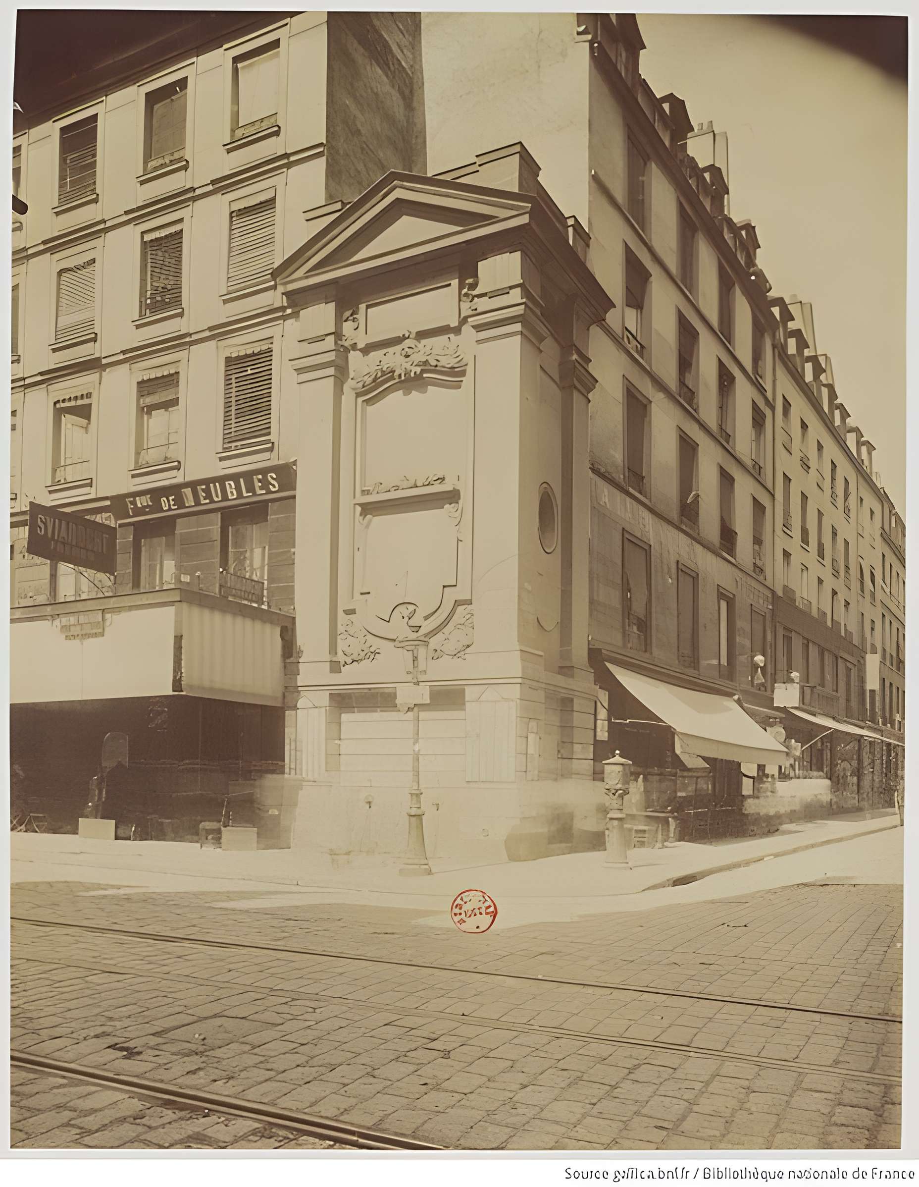 Fontaine de Charonne ou Trogneux à Paris