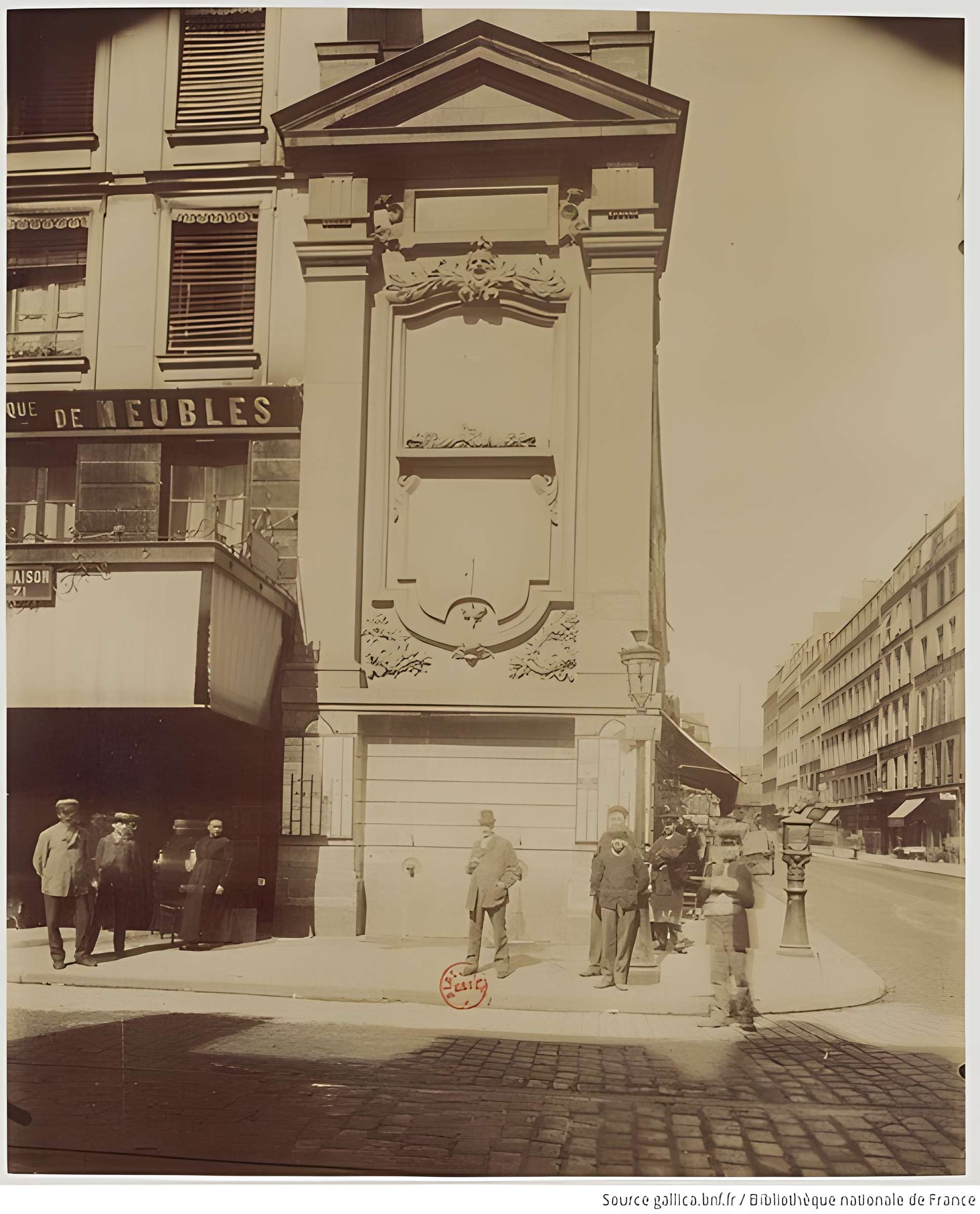 Fontaine de Charonne ou Trogneux à Paris