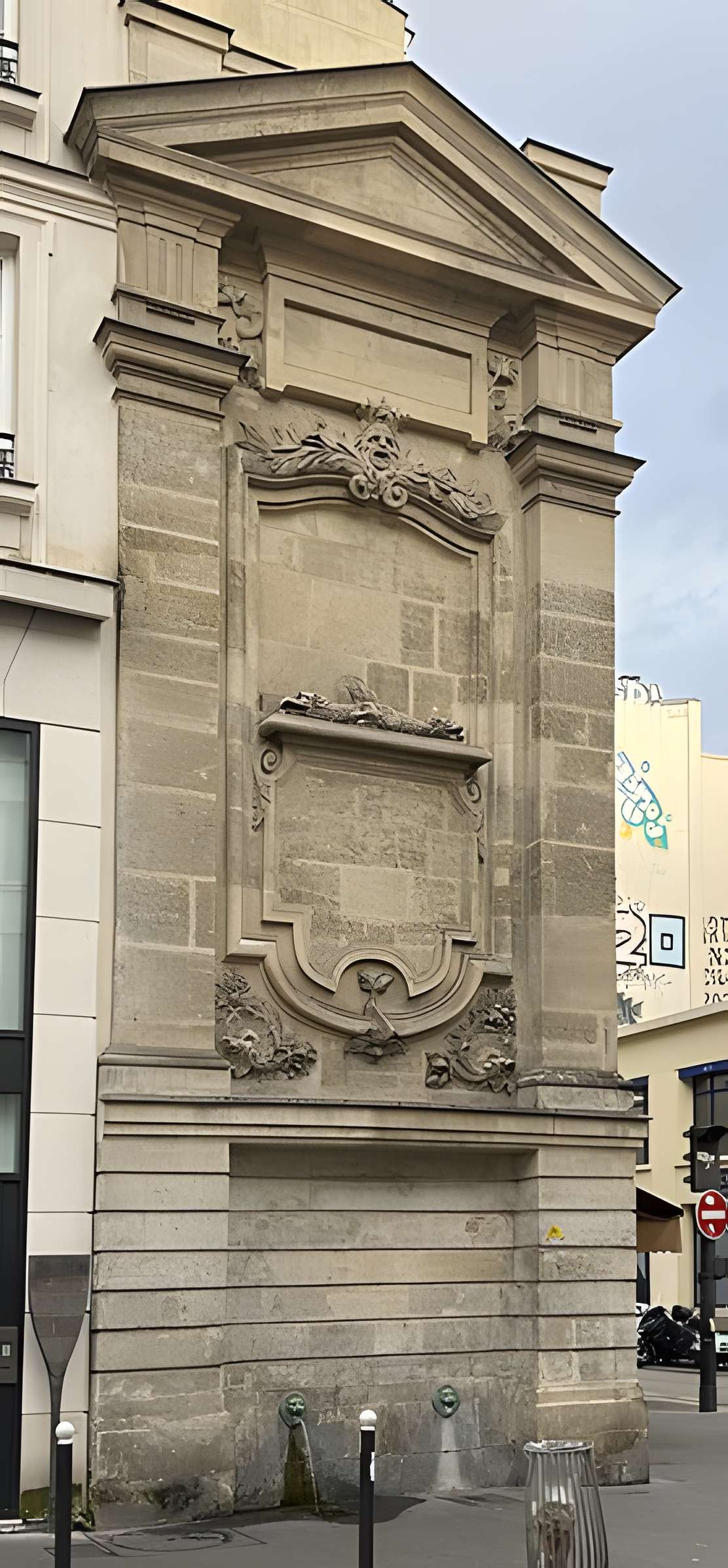Fontaine de Charonne ou Trogneux à Paris