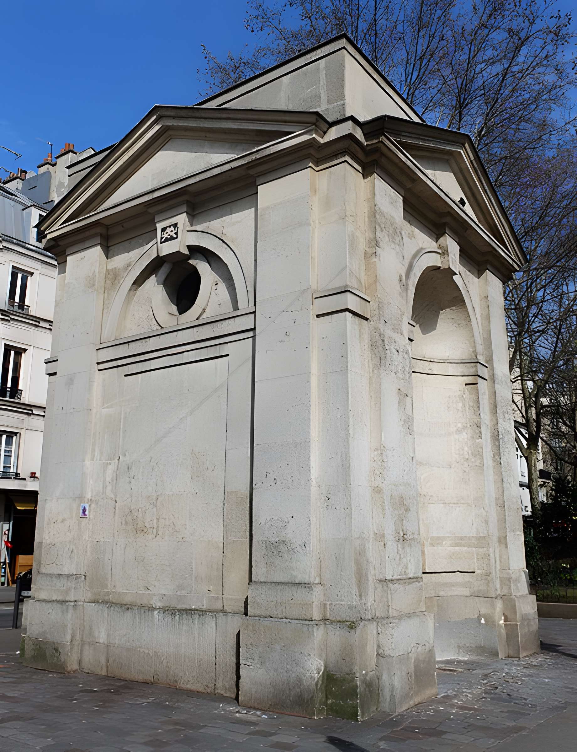 Fontaine de la Petite-Halle ou Montreuil à Paris