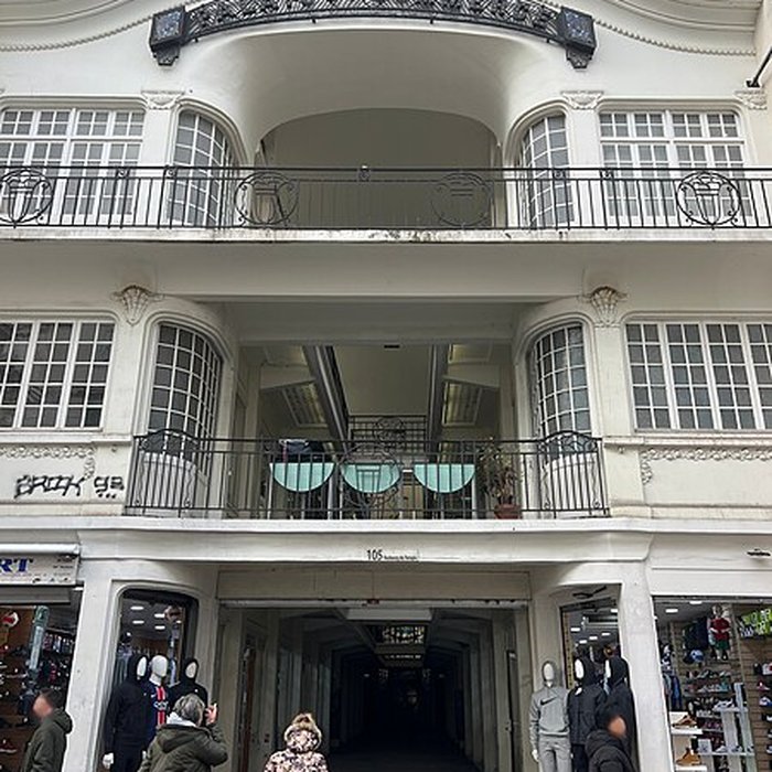 Photo de Palais du Commerce à Paris