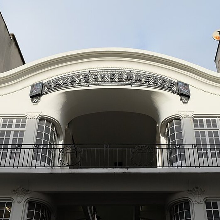 Photo de Palais du Commerce à Paris