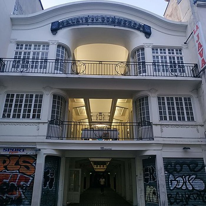 Photo de Palais du Commerce à Paris