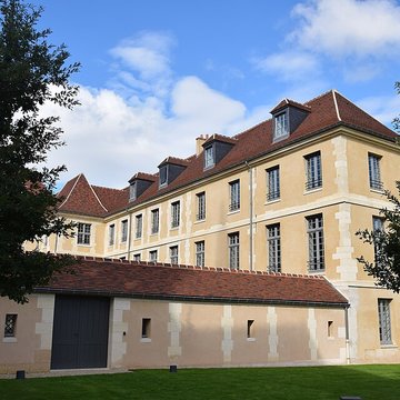 Hôpital Laennec à Paris