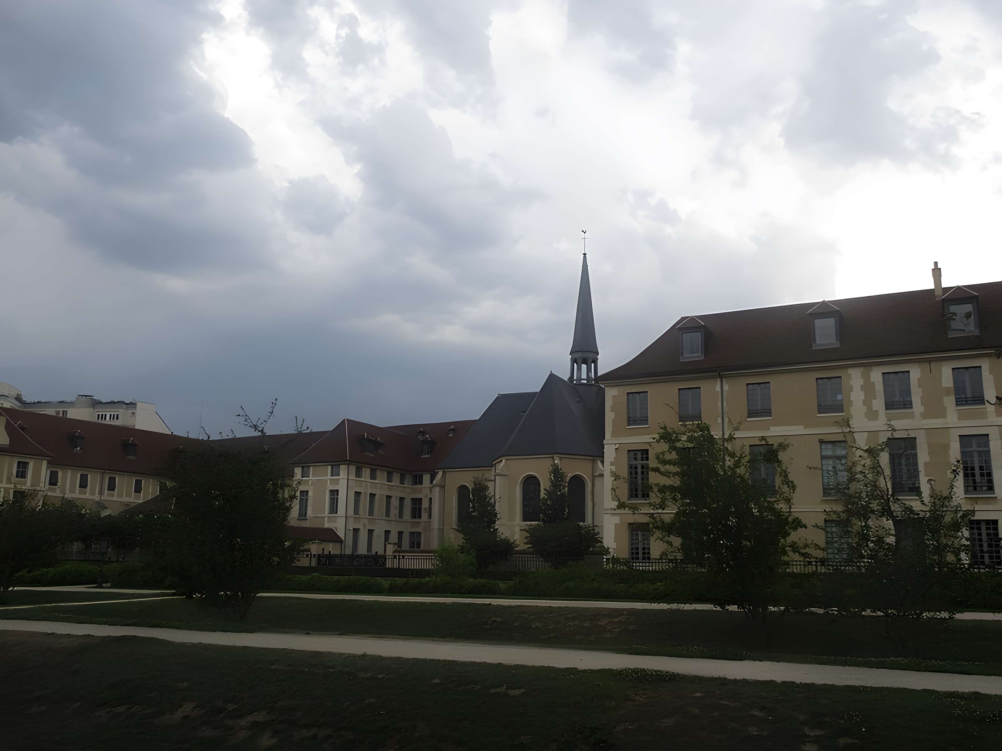 Hôpital Laennec à Paris