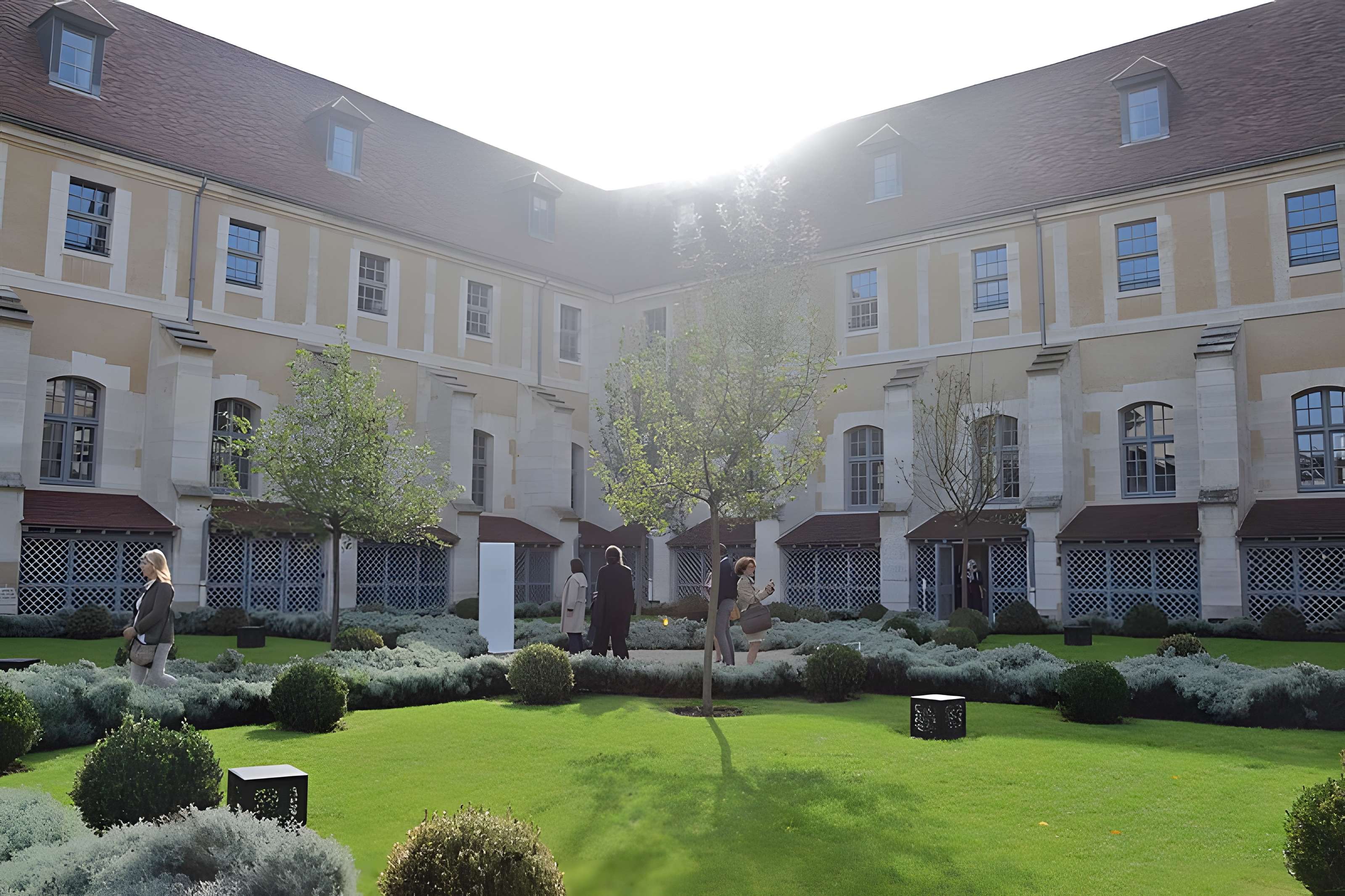 Hôpital Laennec à Paris