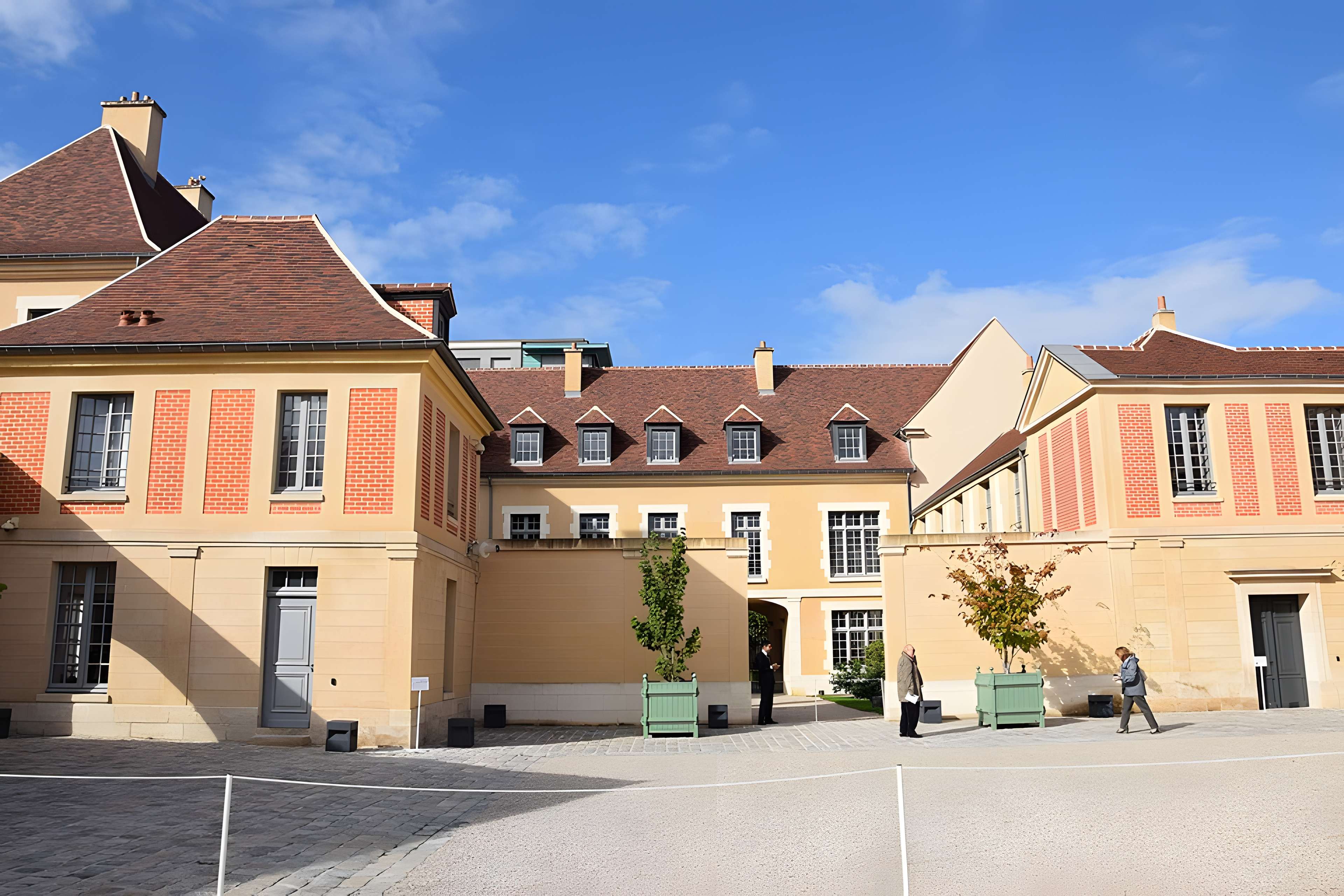 Hôpital Laennec à Paris