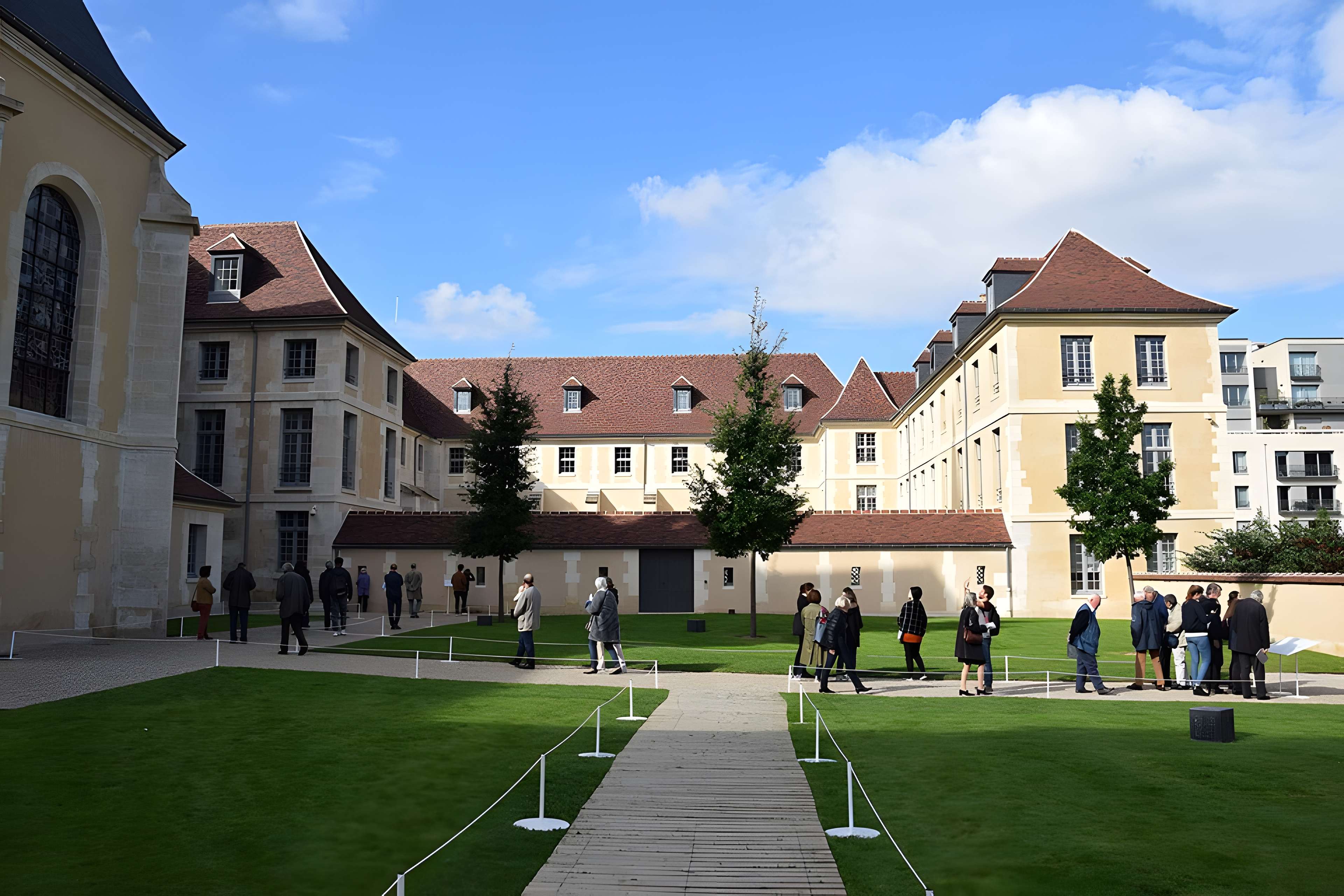 Hôpital Laennec à Paris