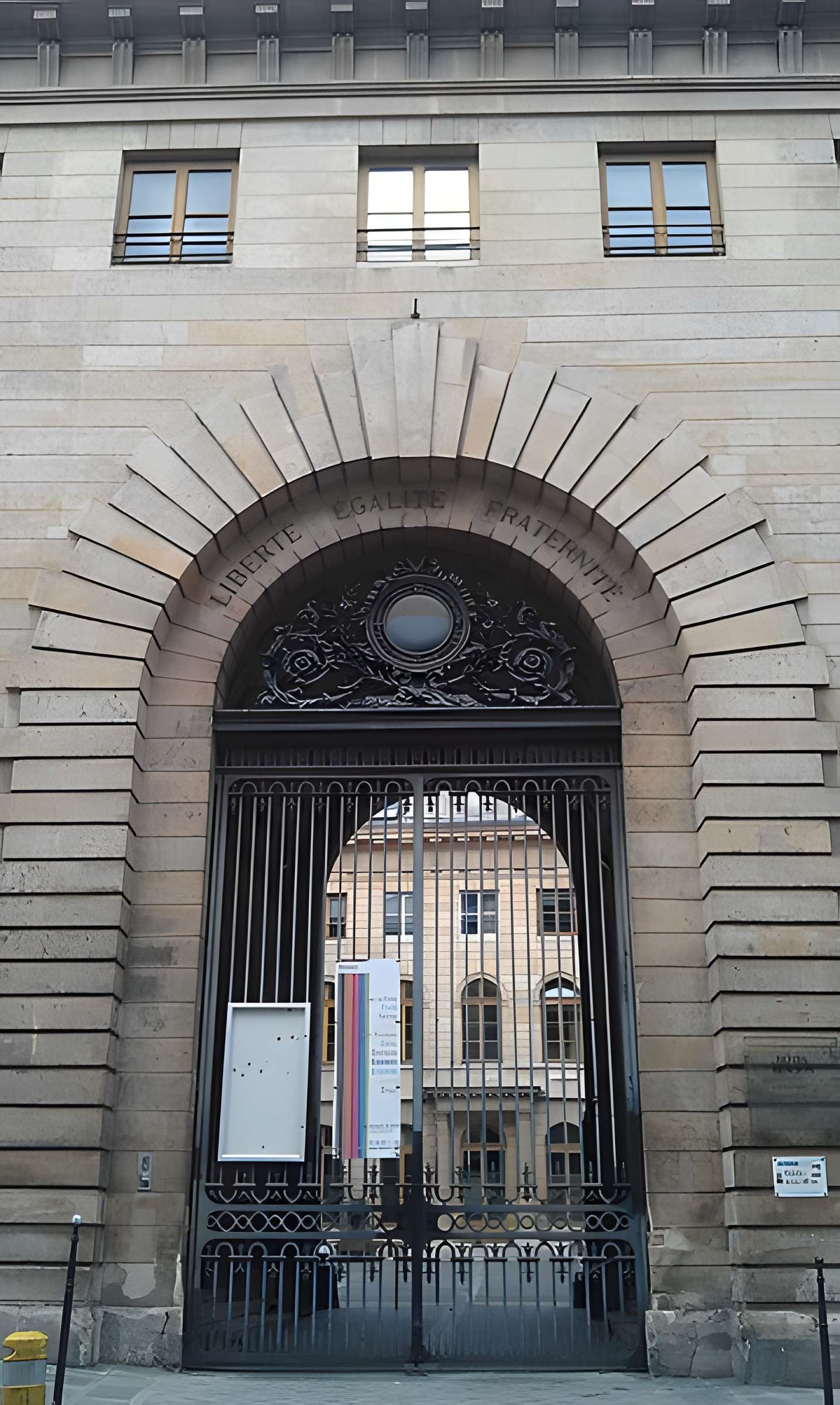 Hôpital Beaujon (ex) à Paris