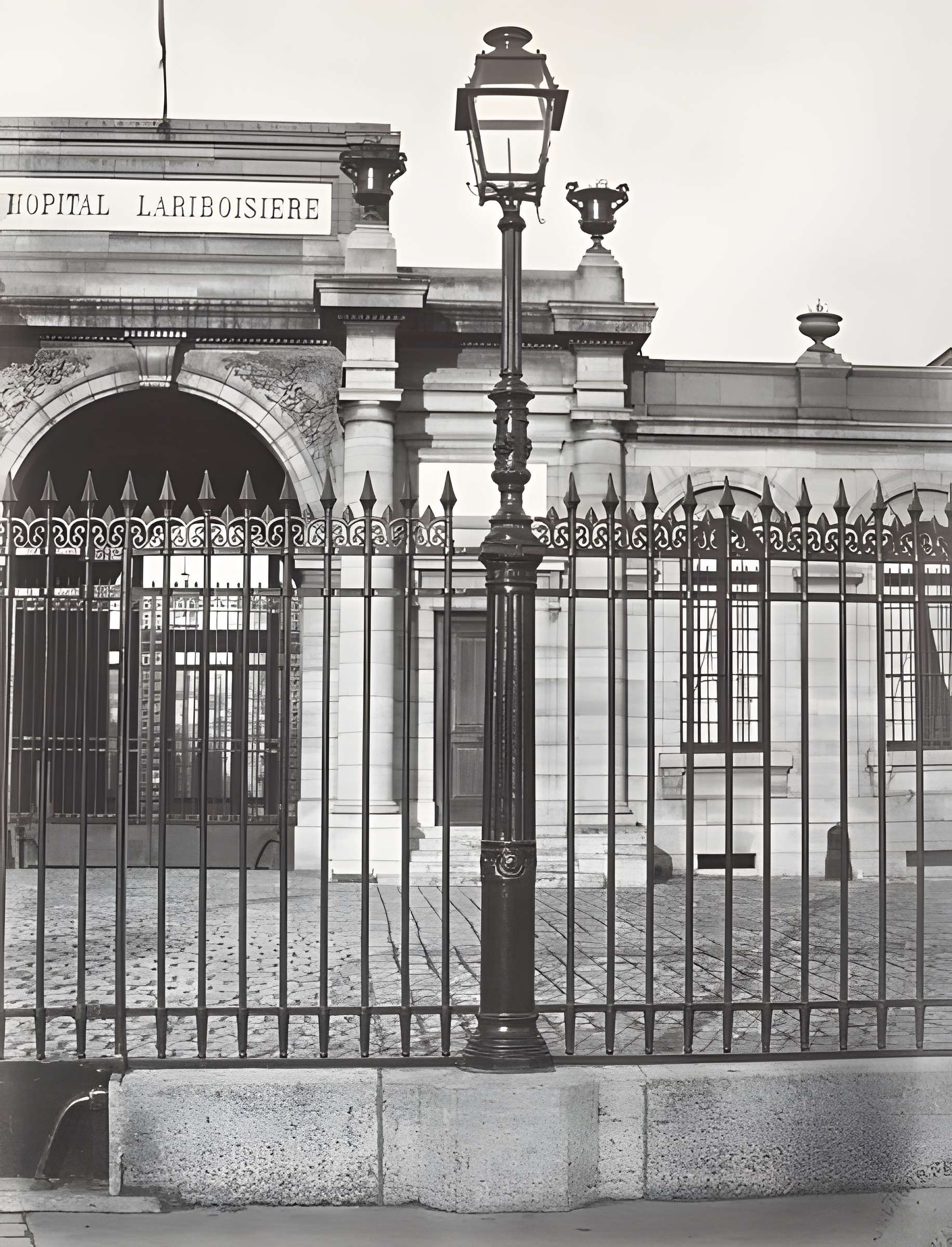 Hôpital Lariboisière à Paris