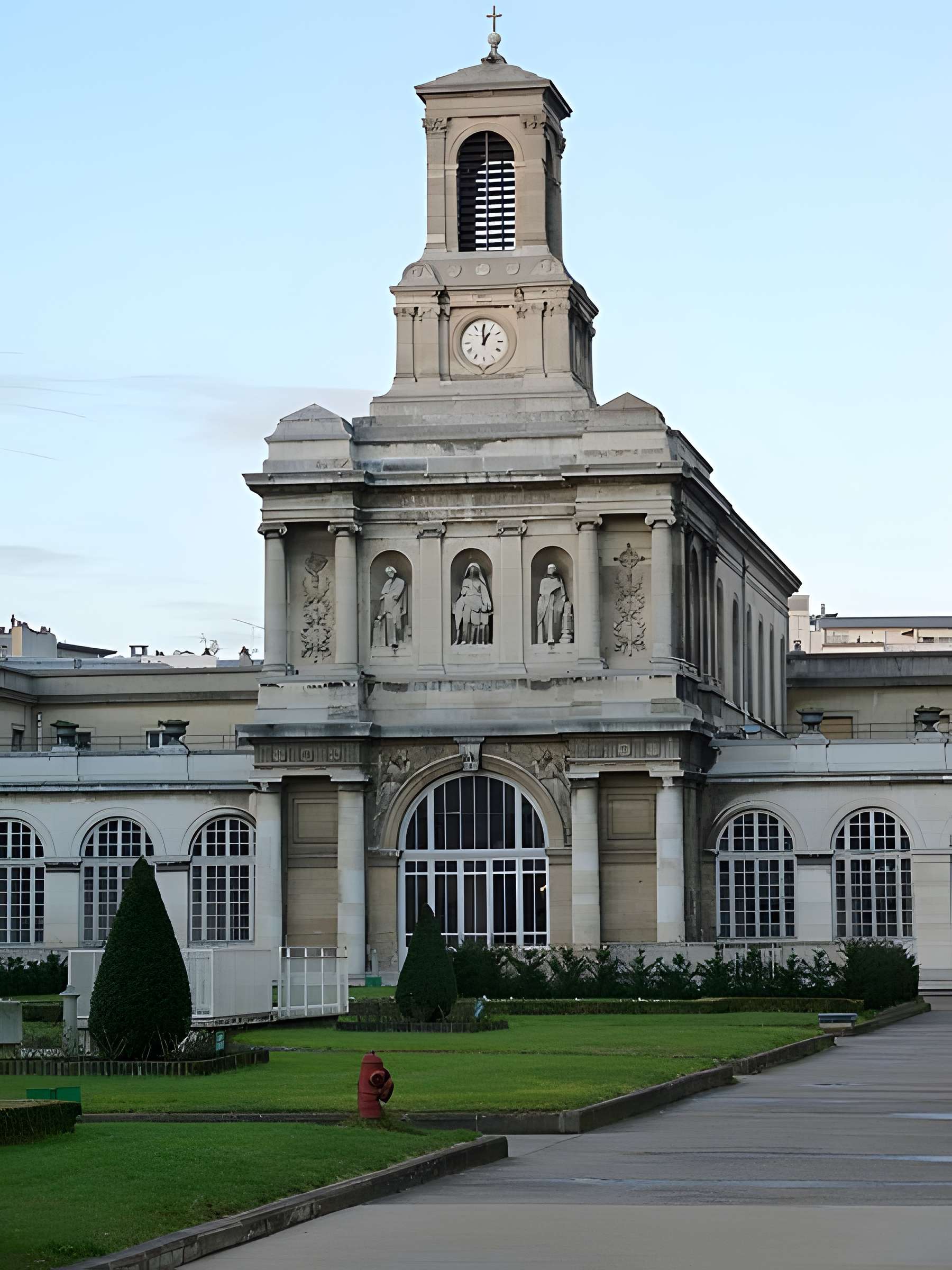 Hôpital Lariboisière à Paris