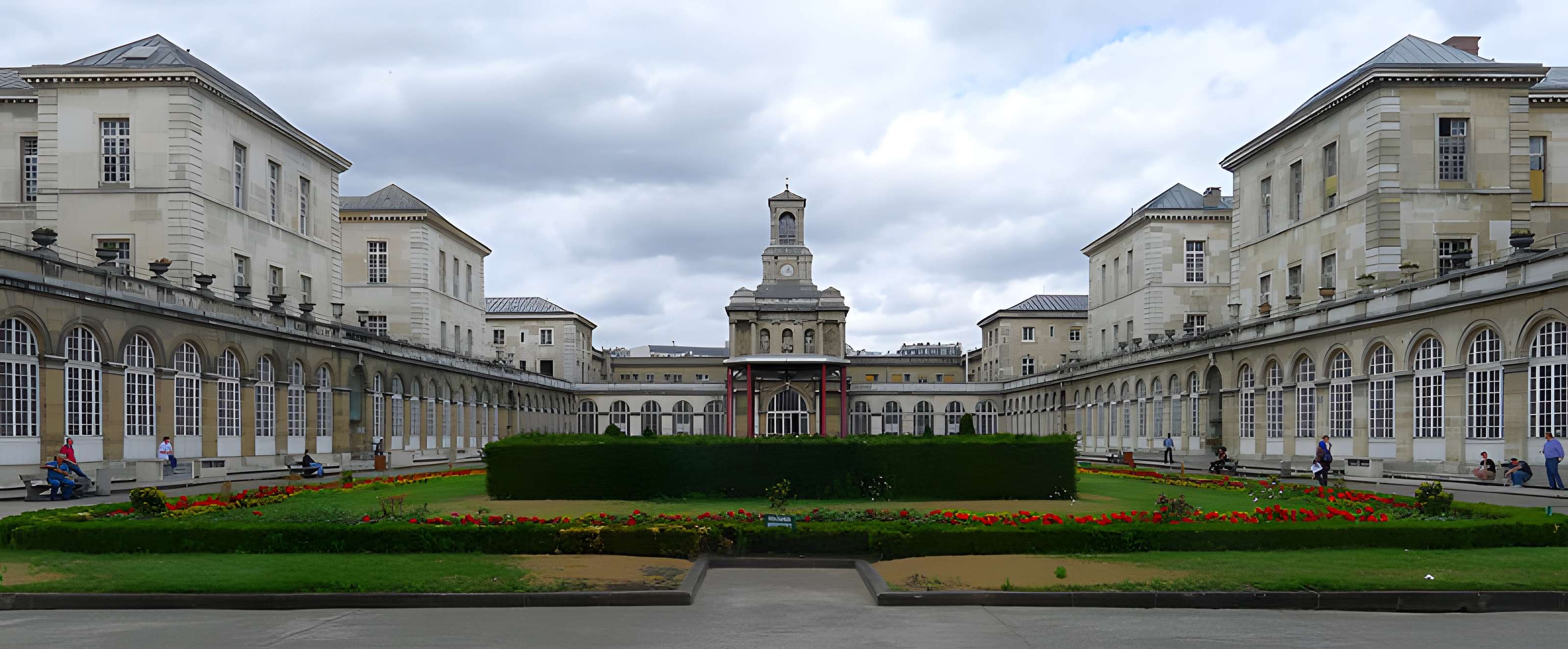 Hôpital Lariboisière à Paris