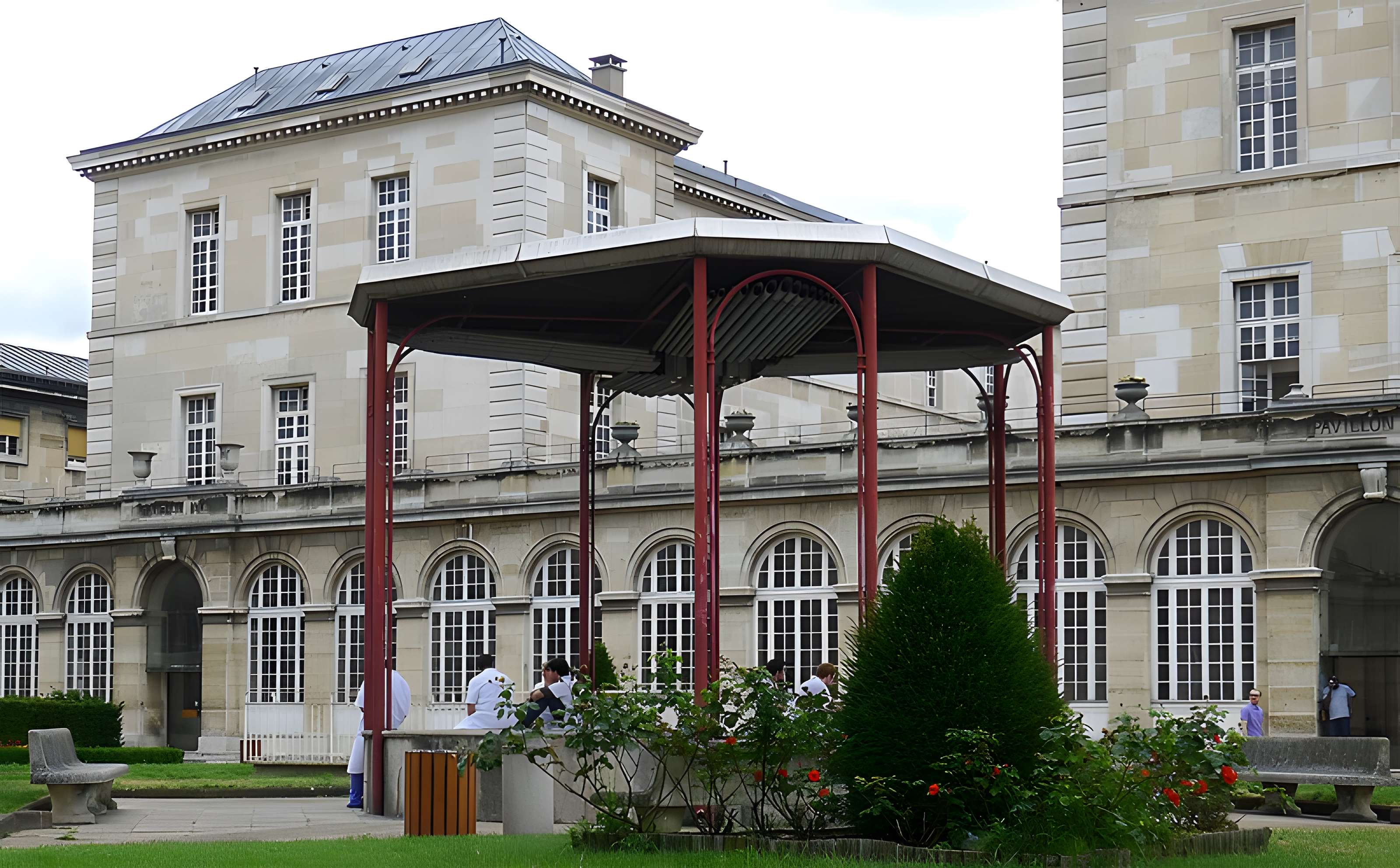 Hôpital Lariboisière à Paris