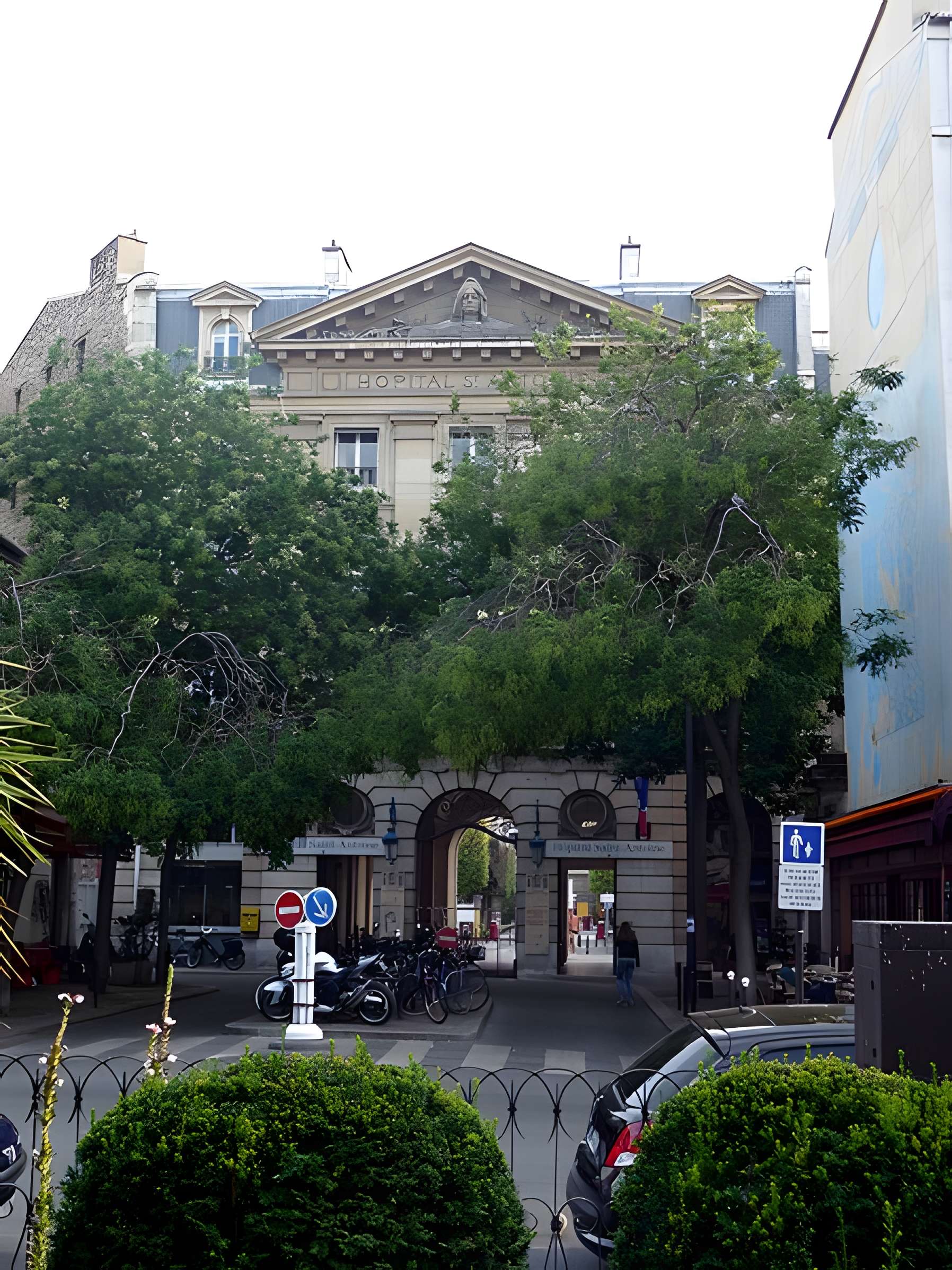 Hôpital Saint-Antoine à Paris