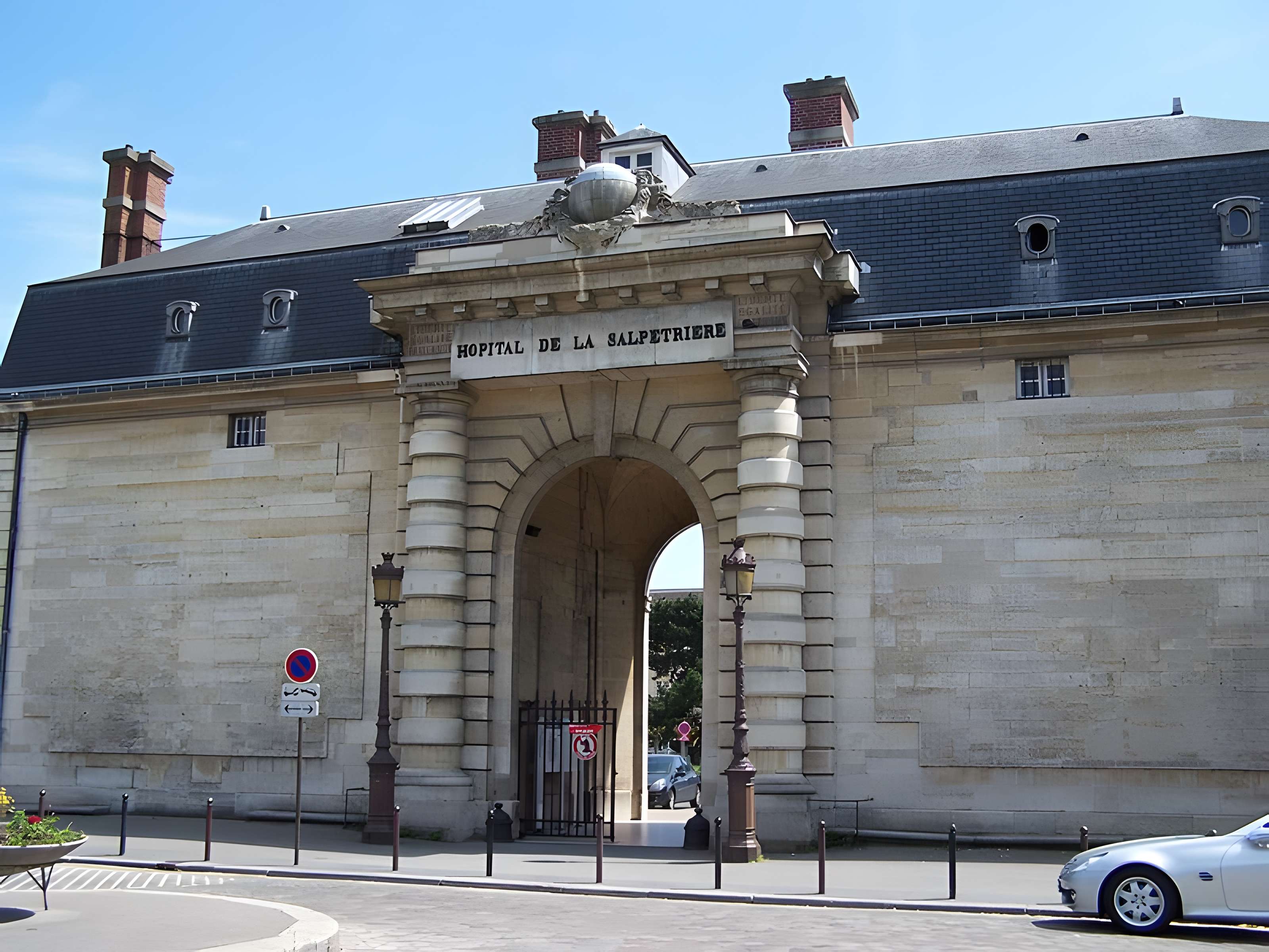 Hôpital de la Salpêtrière à Paris