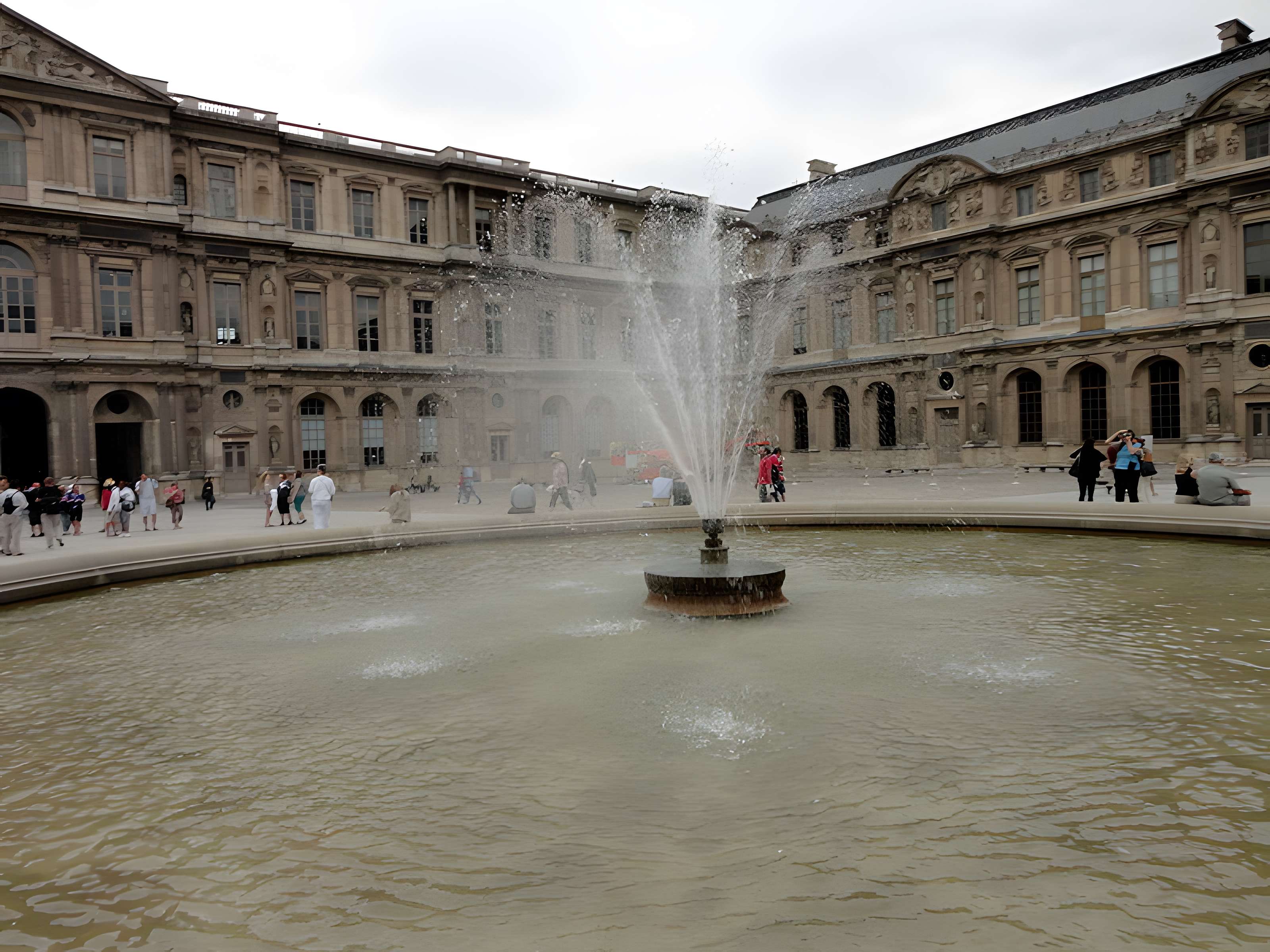 Palais du Louvre et jardin des Tuileries