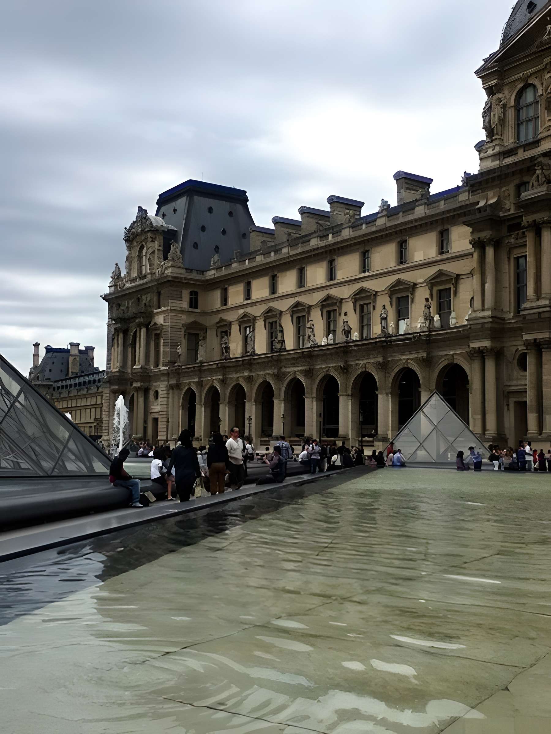 Palais du Louvre et jardin des Tuileries