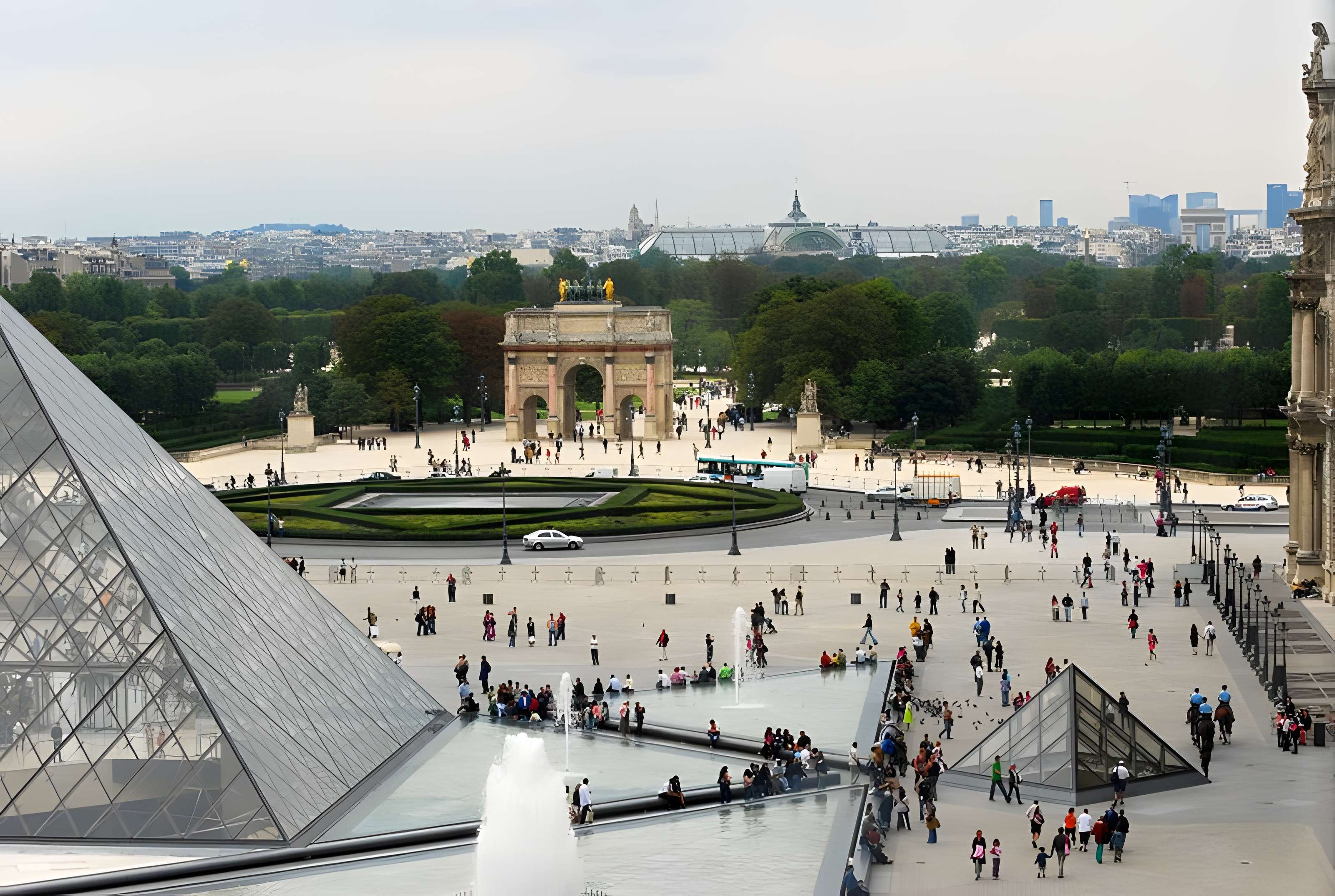 Palais du Louvre et jardin des Tuileries