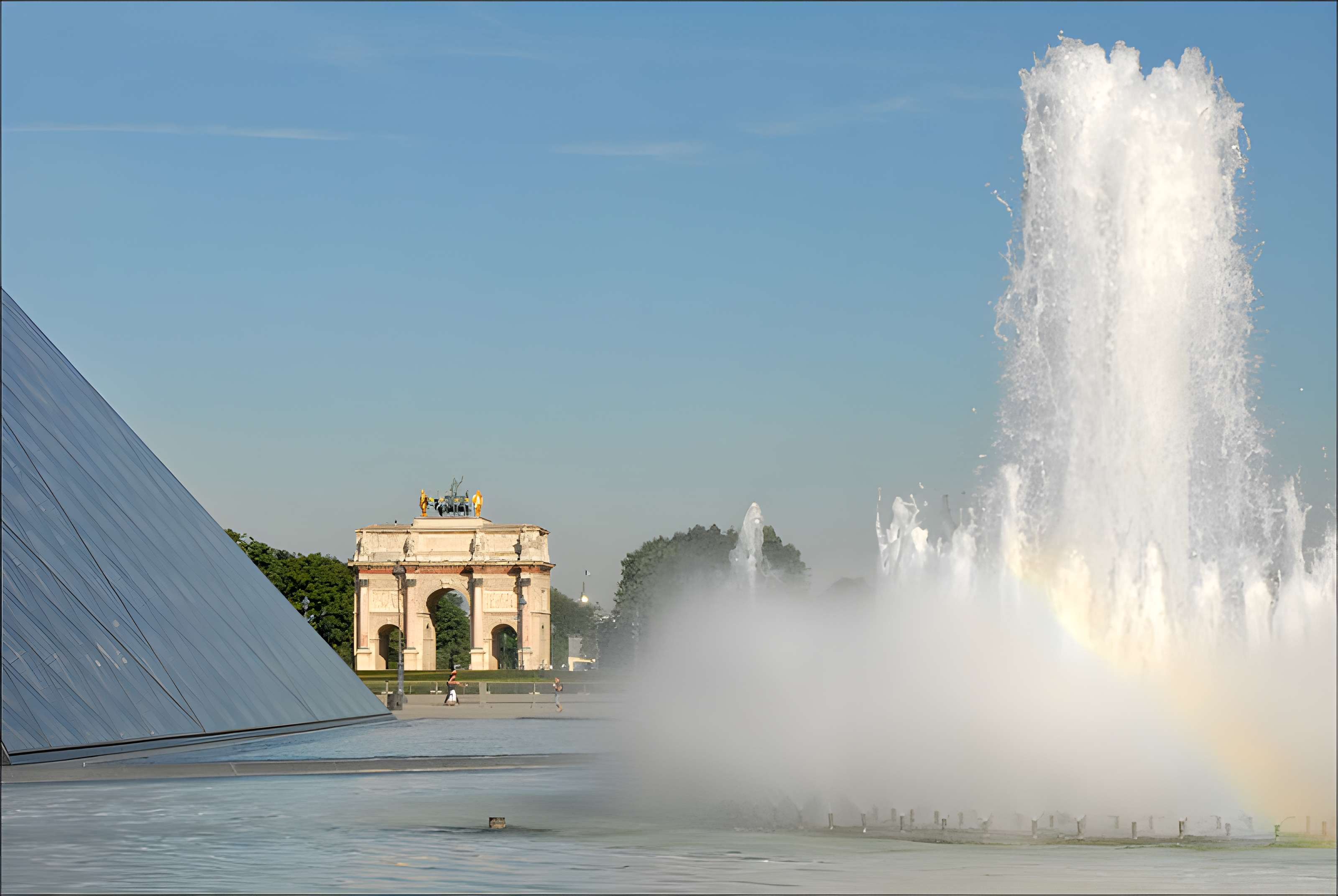 Palais du Louvre et jardin des Tuileries