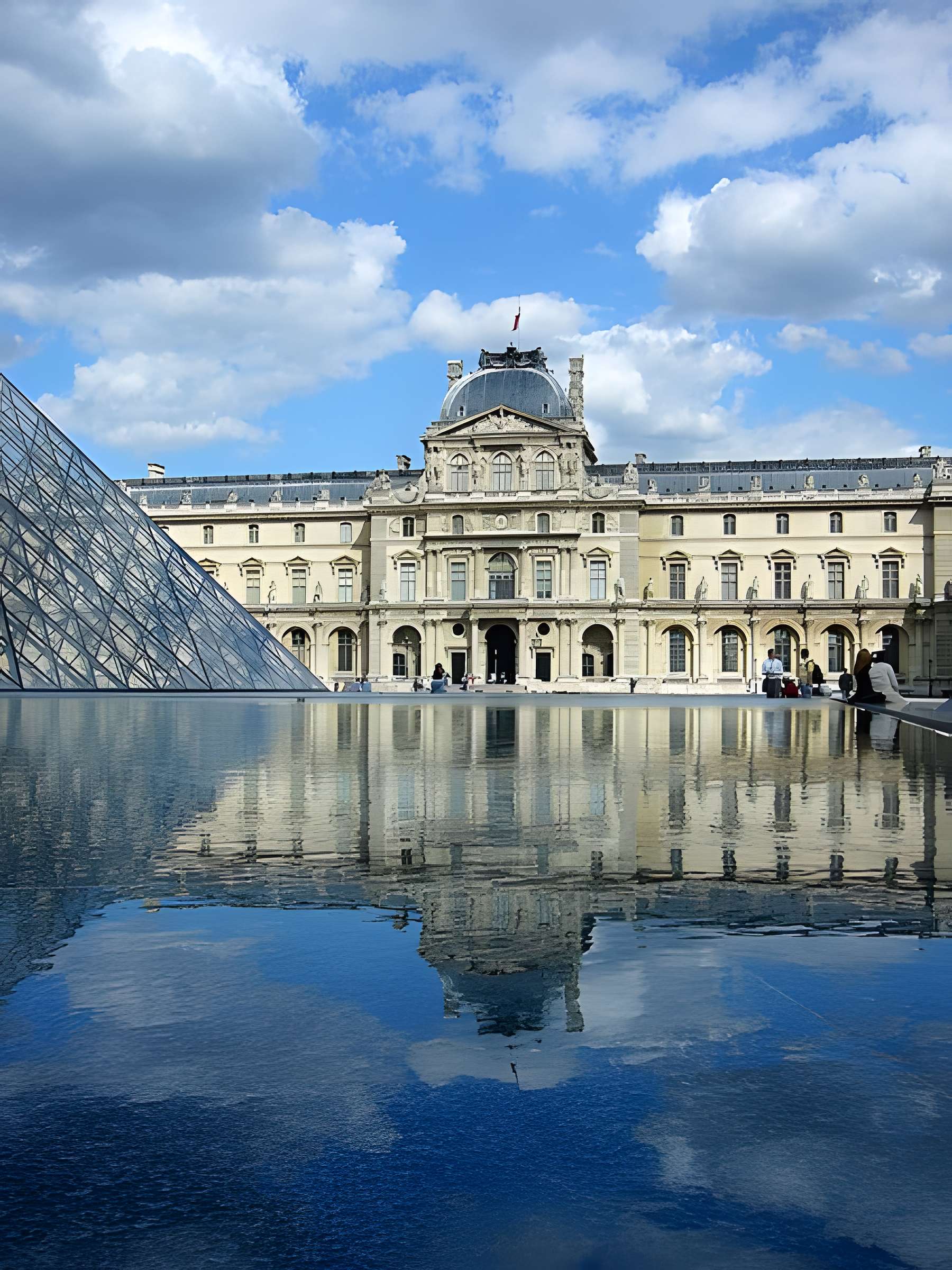 Palais du Louvre et jardin des Tuileries