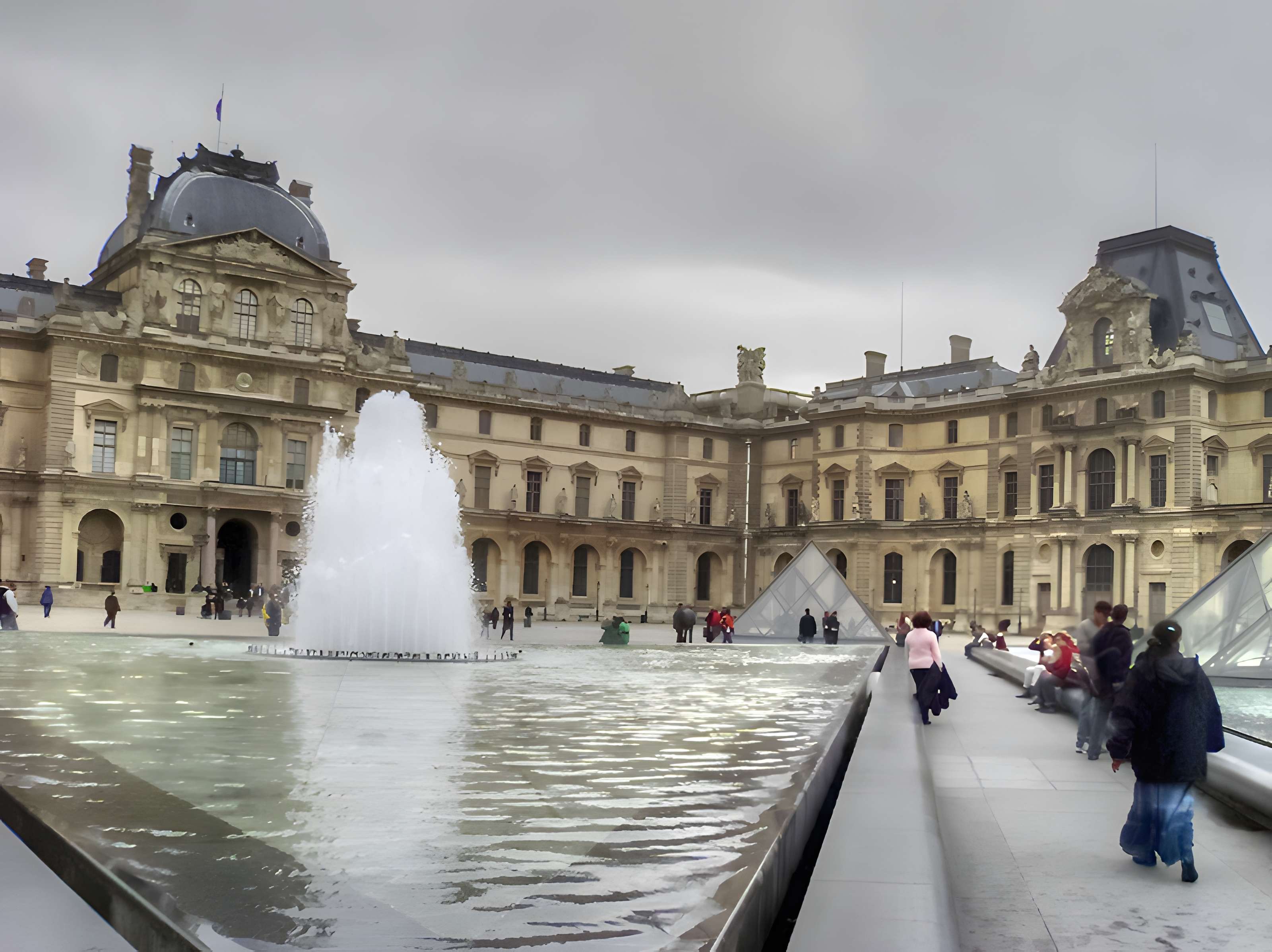 Palais du Louvre et jardin des Tuileries