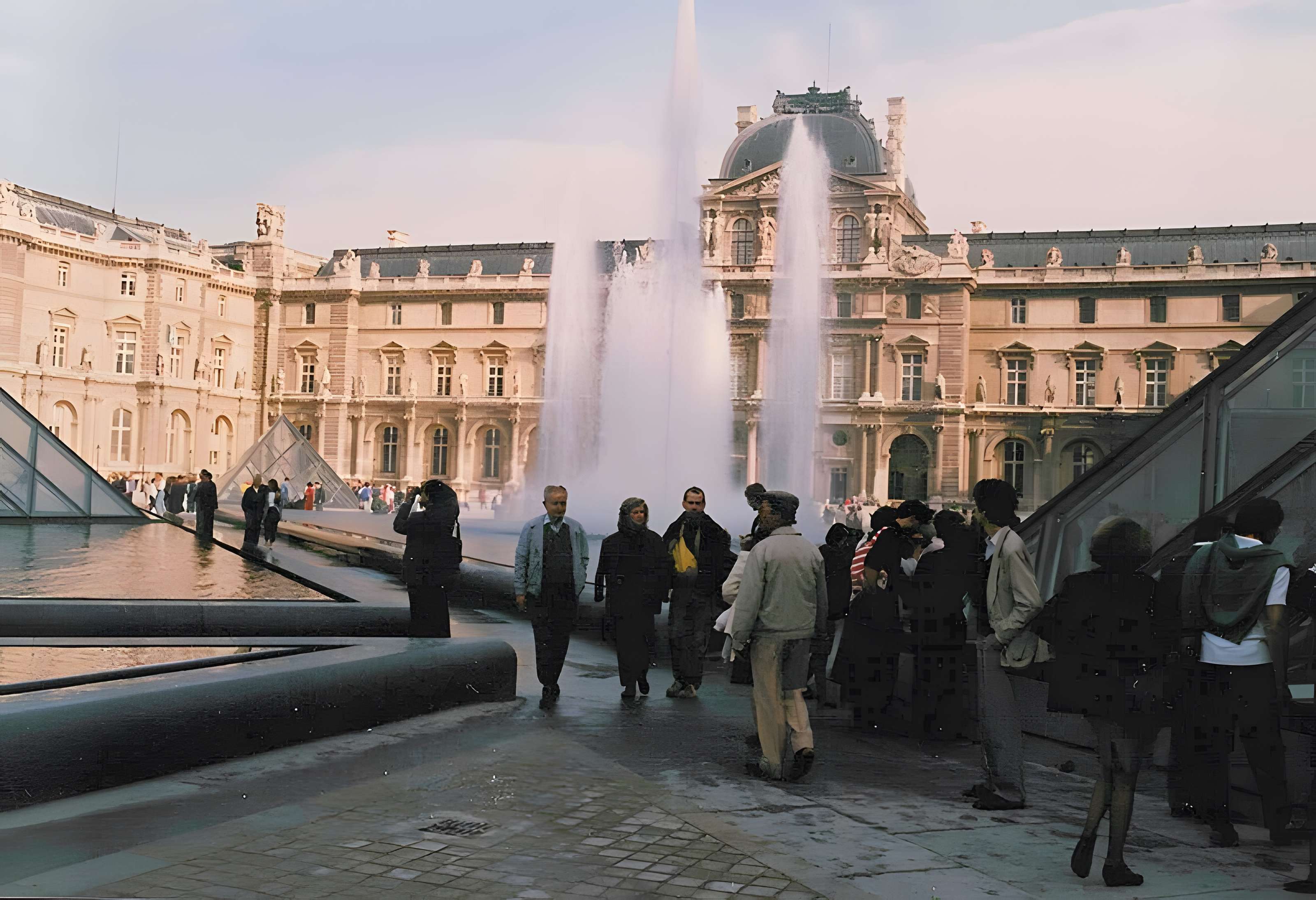 Palais du Louvre et jardin des Tuileries